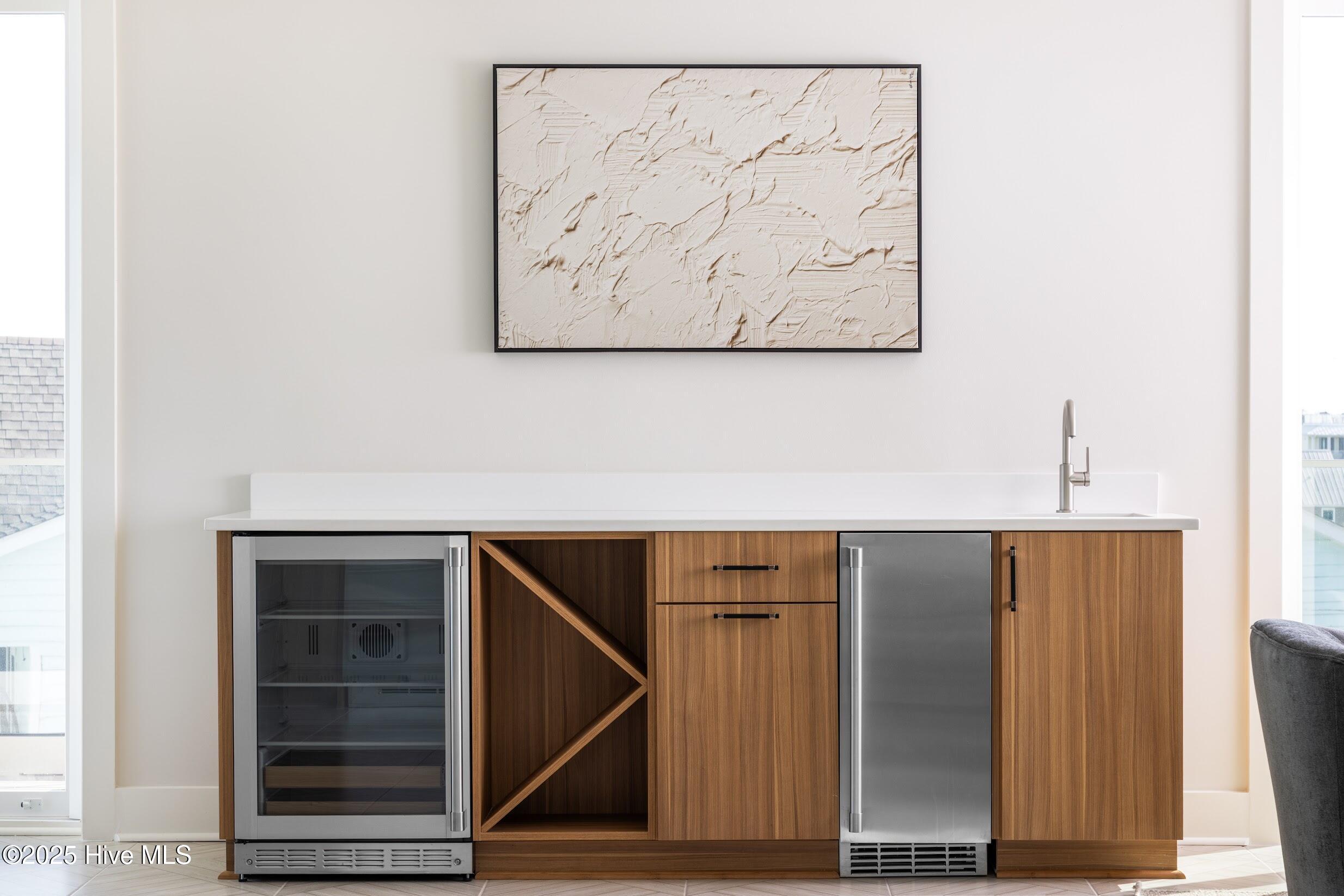 1800 Canal Drive, 401