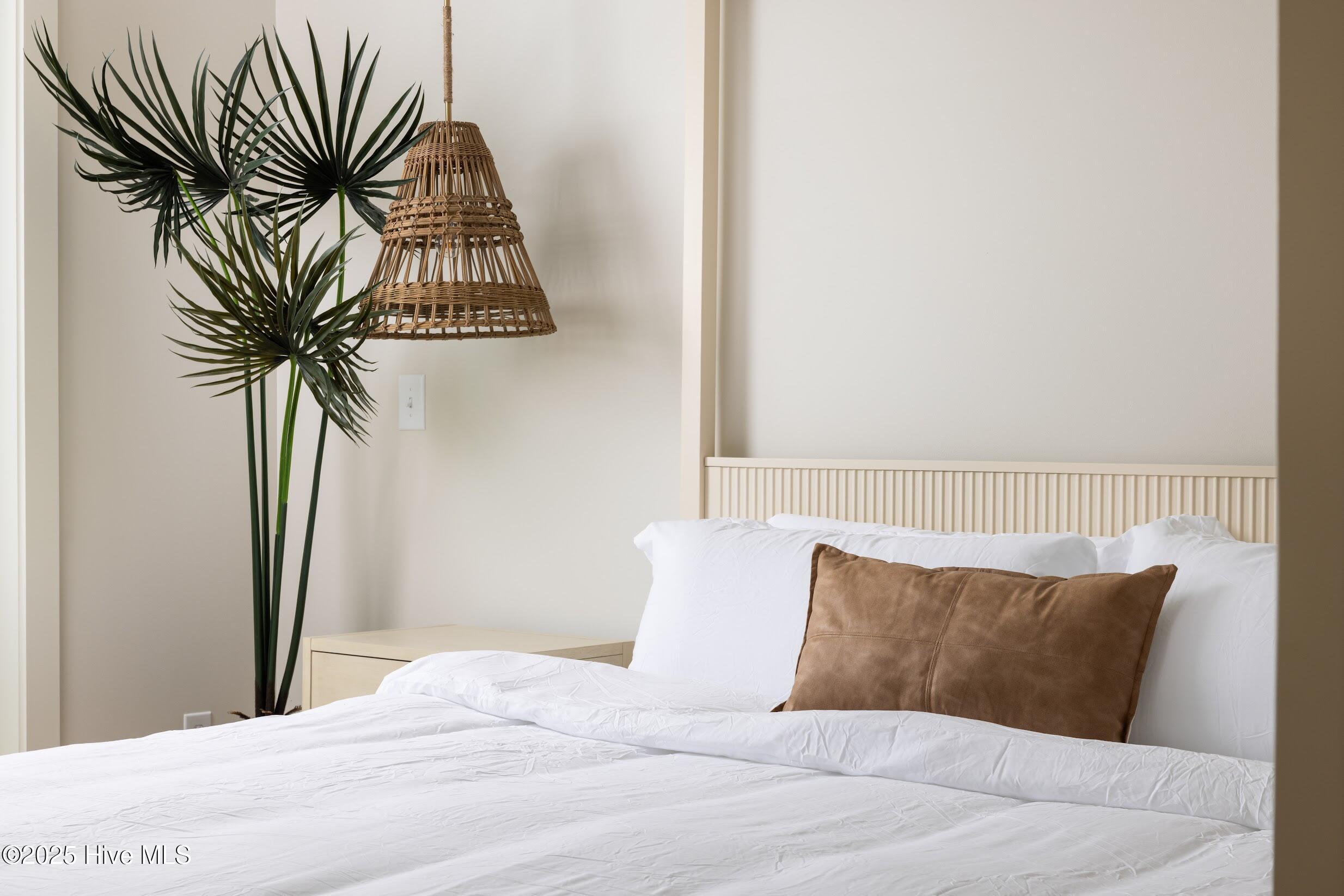 1800 Canal Drive, 402