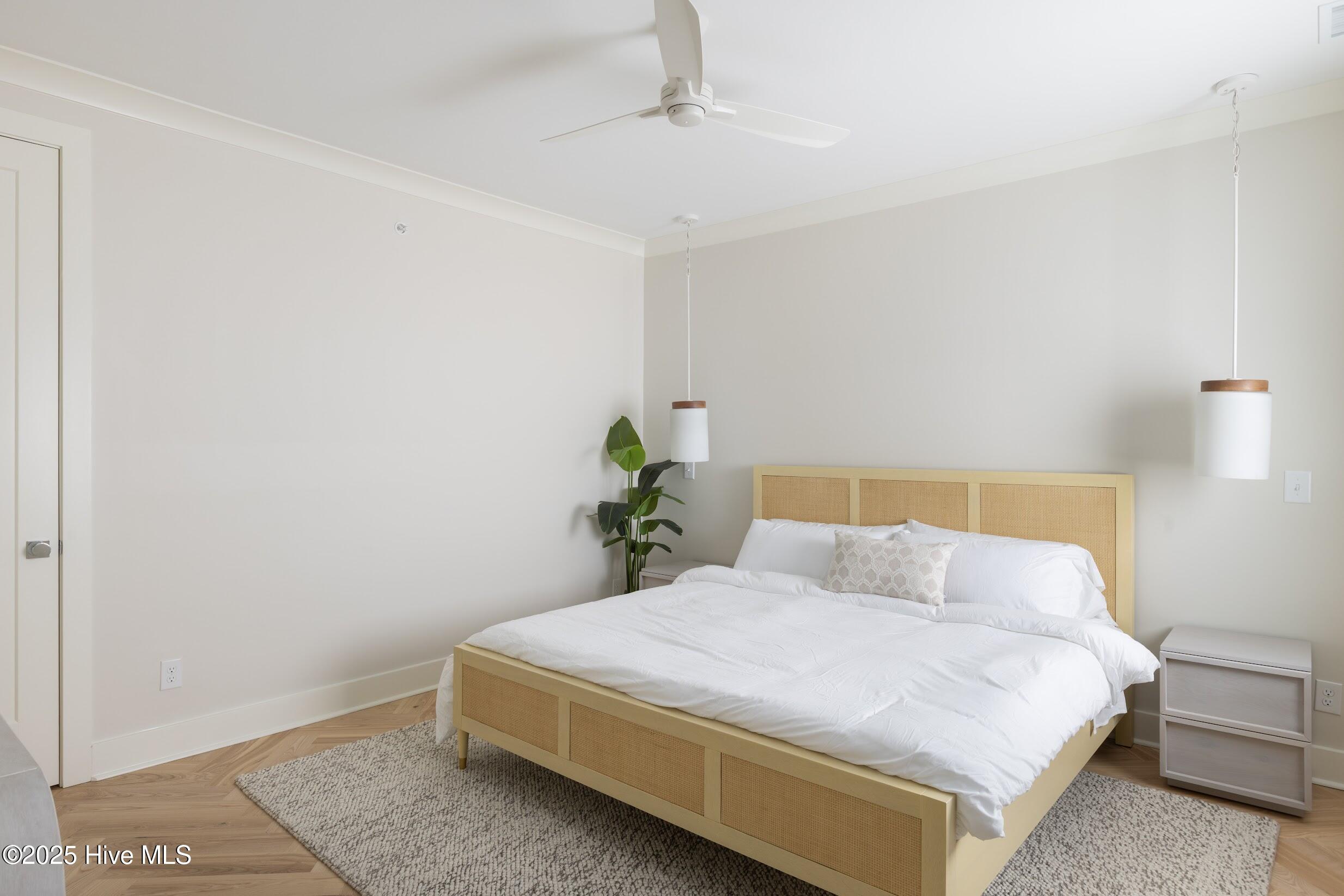 1800 Canal Drive, 402