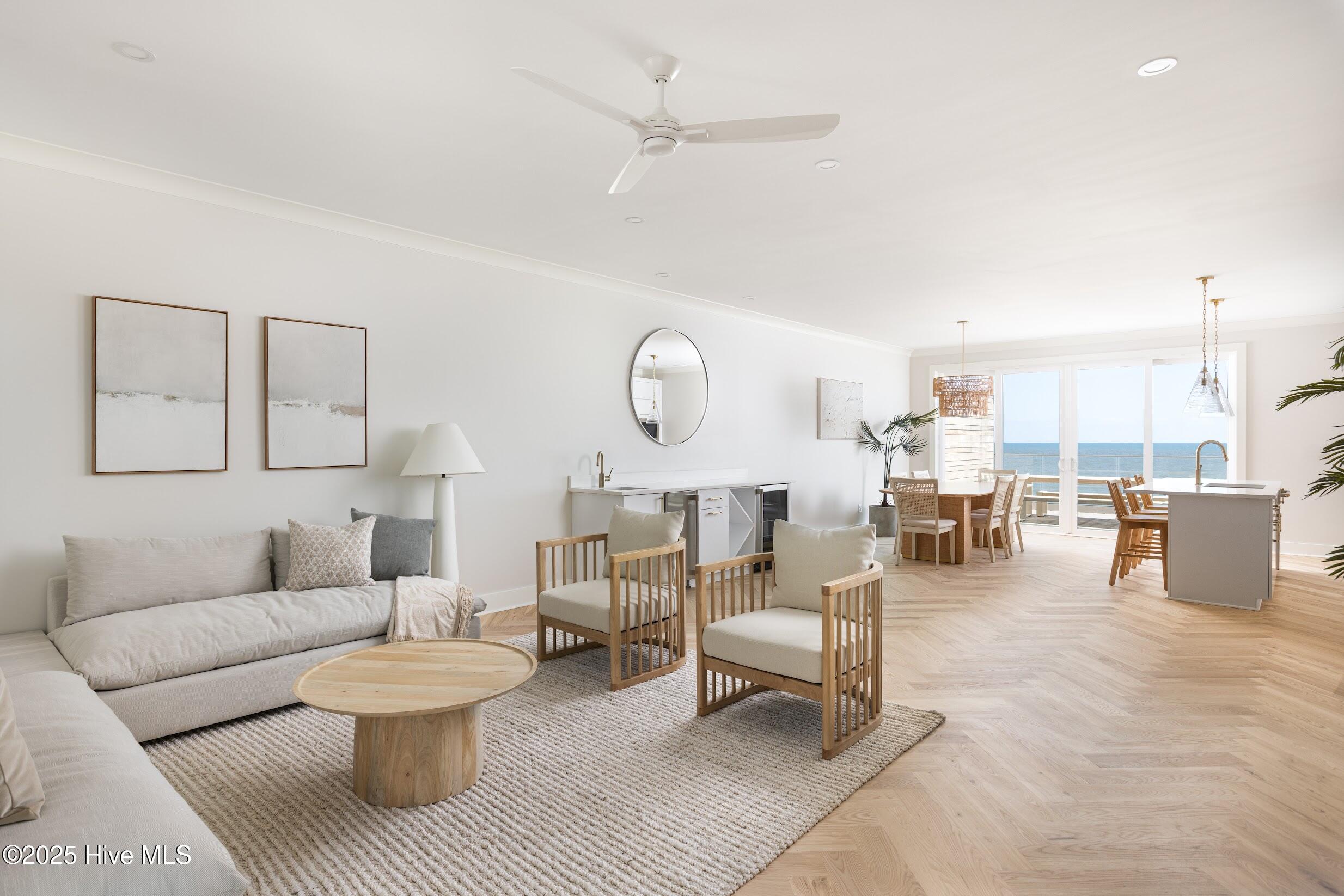 1800 Canal Drive, 402