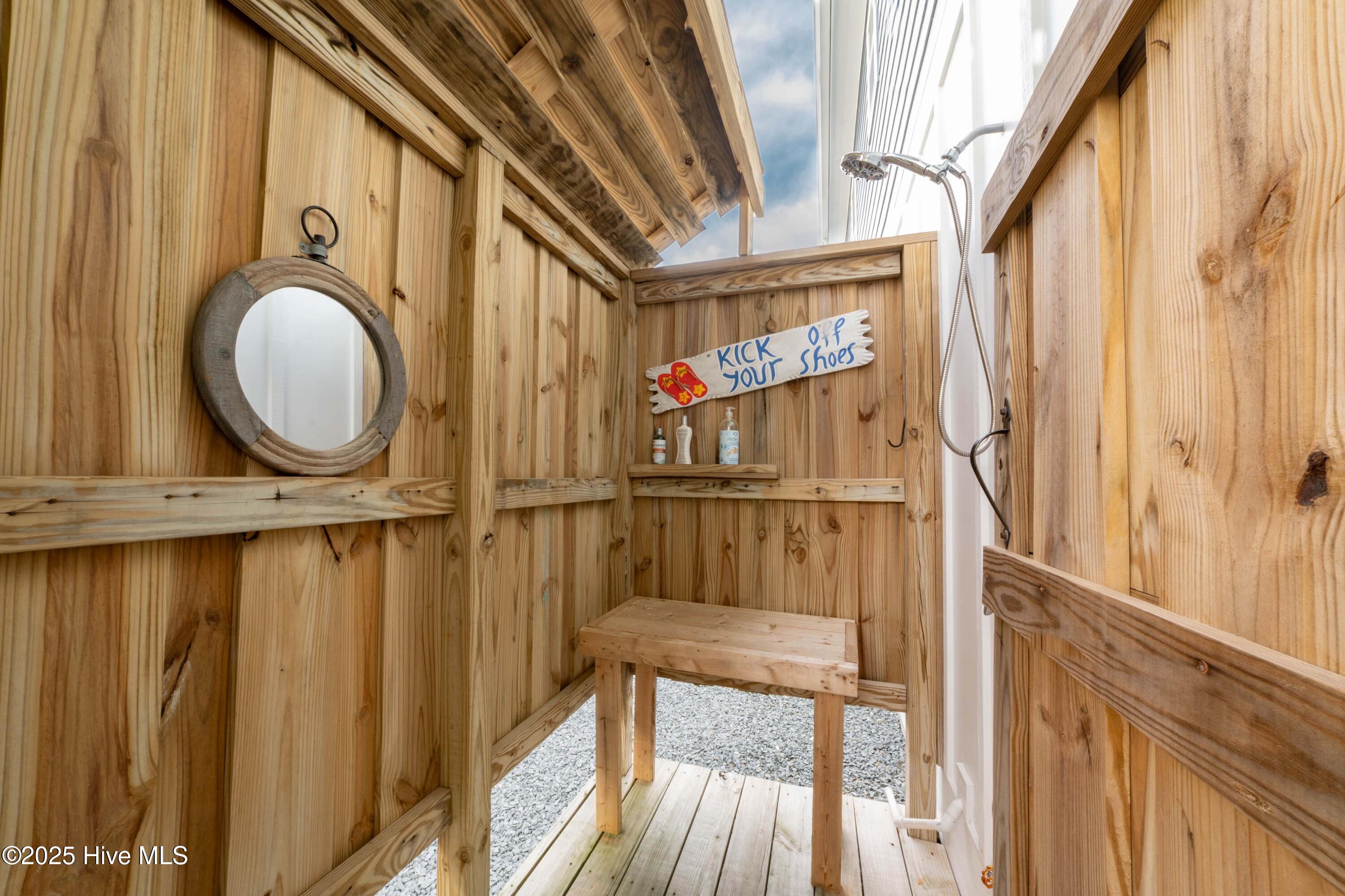 1413 Spot Lane