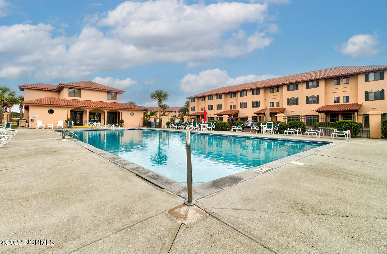 100 Spencer Farlow Drive, D-160