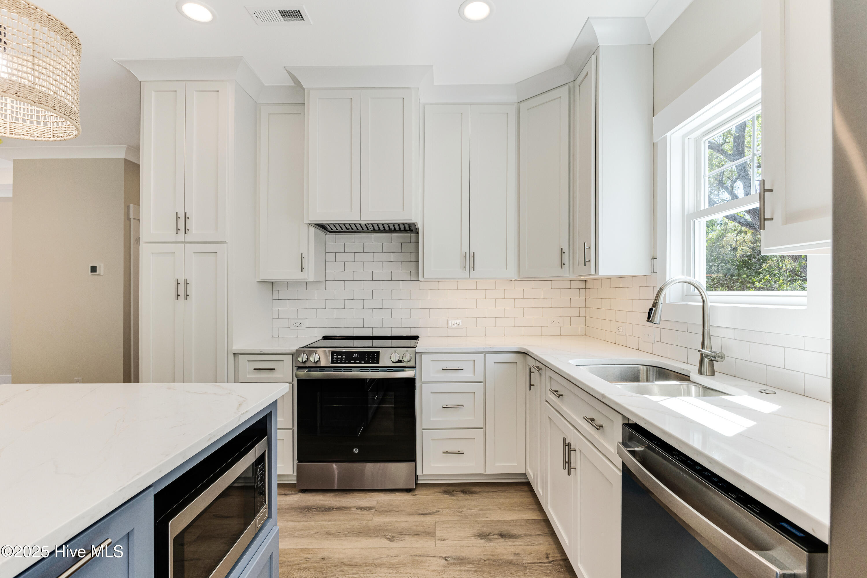 229 NE 34th Street