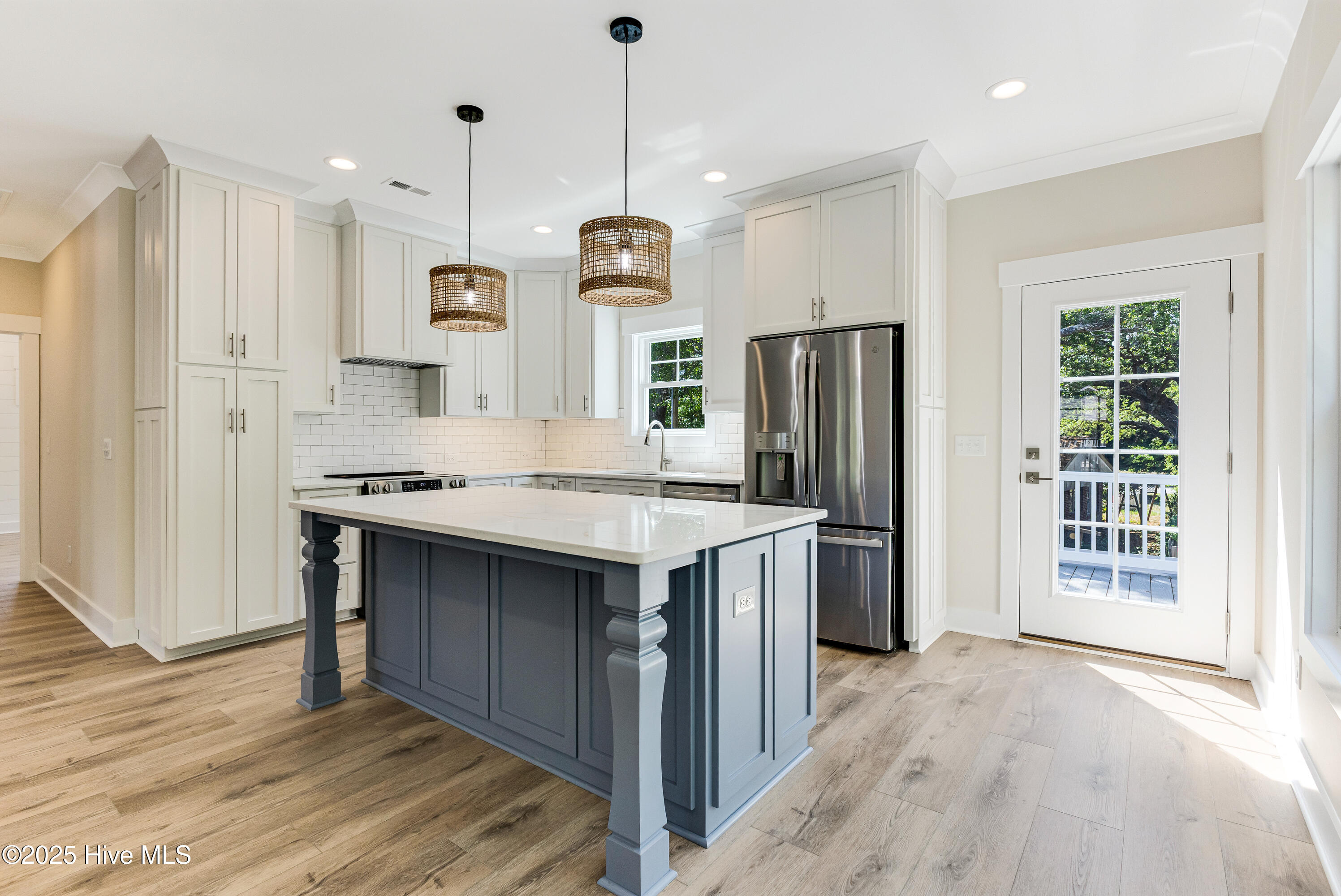 229 NE 34th Street