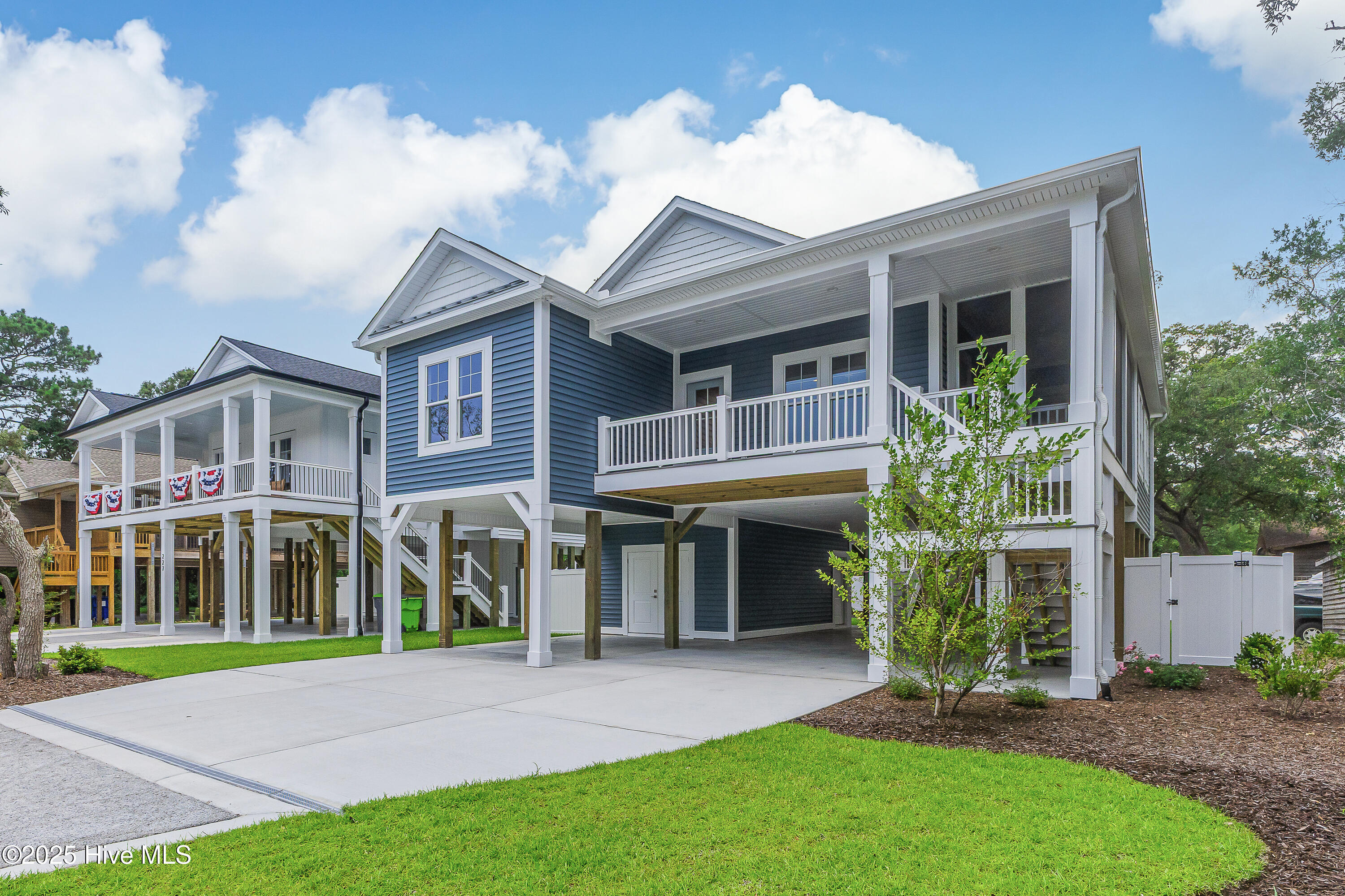 229 NE 34th Street