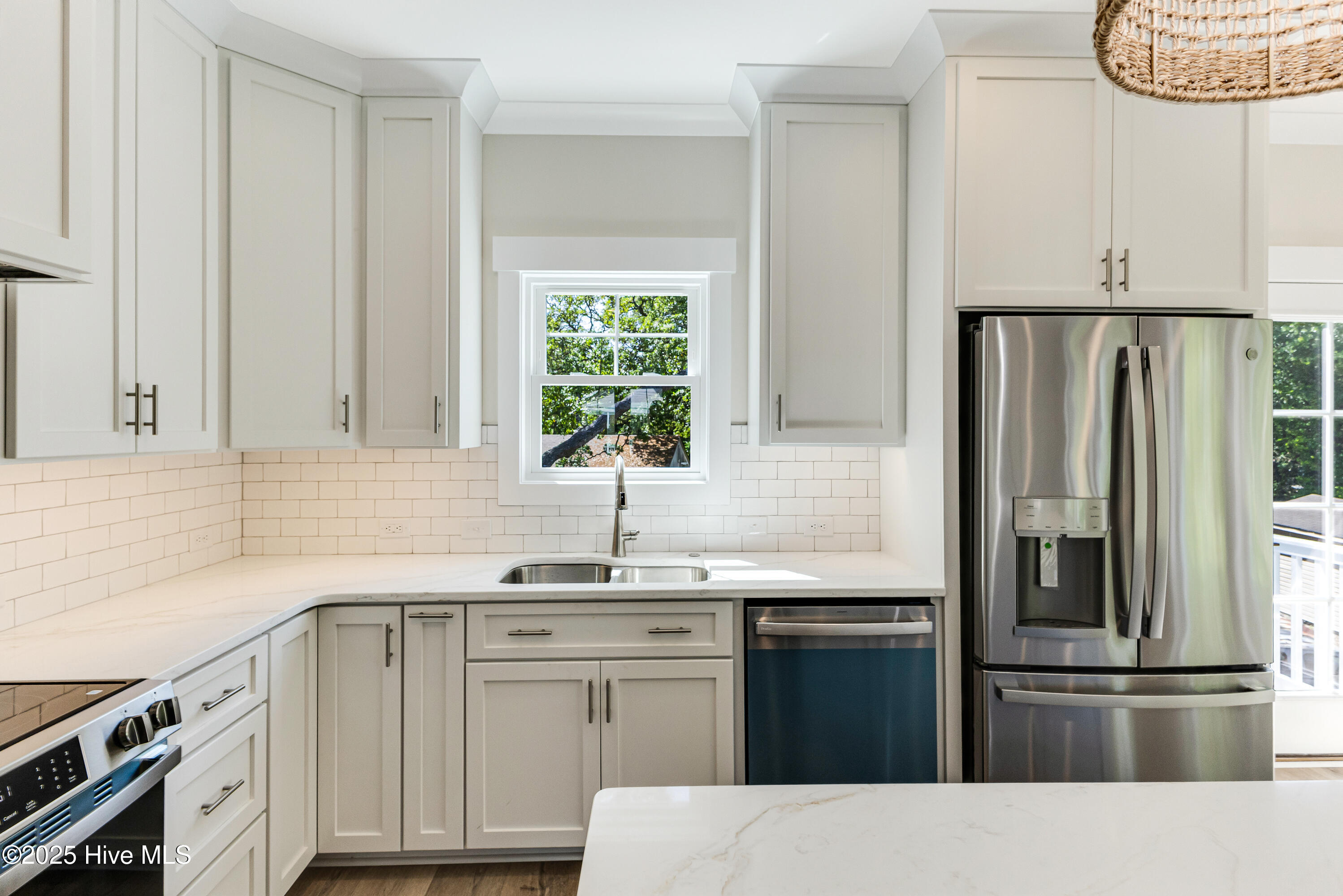 229 NE 34th Street