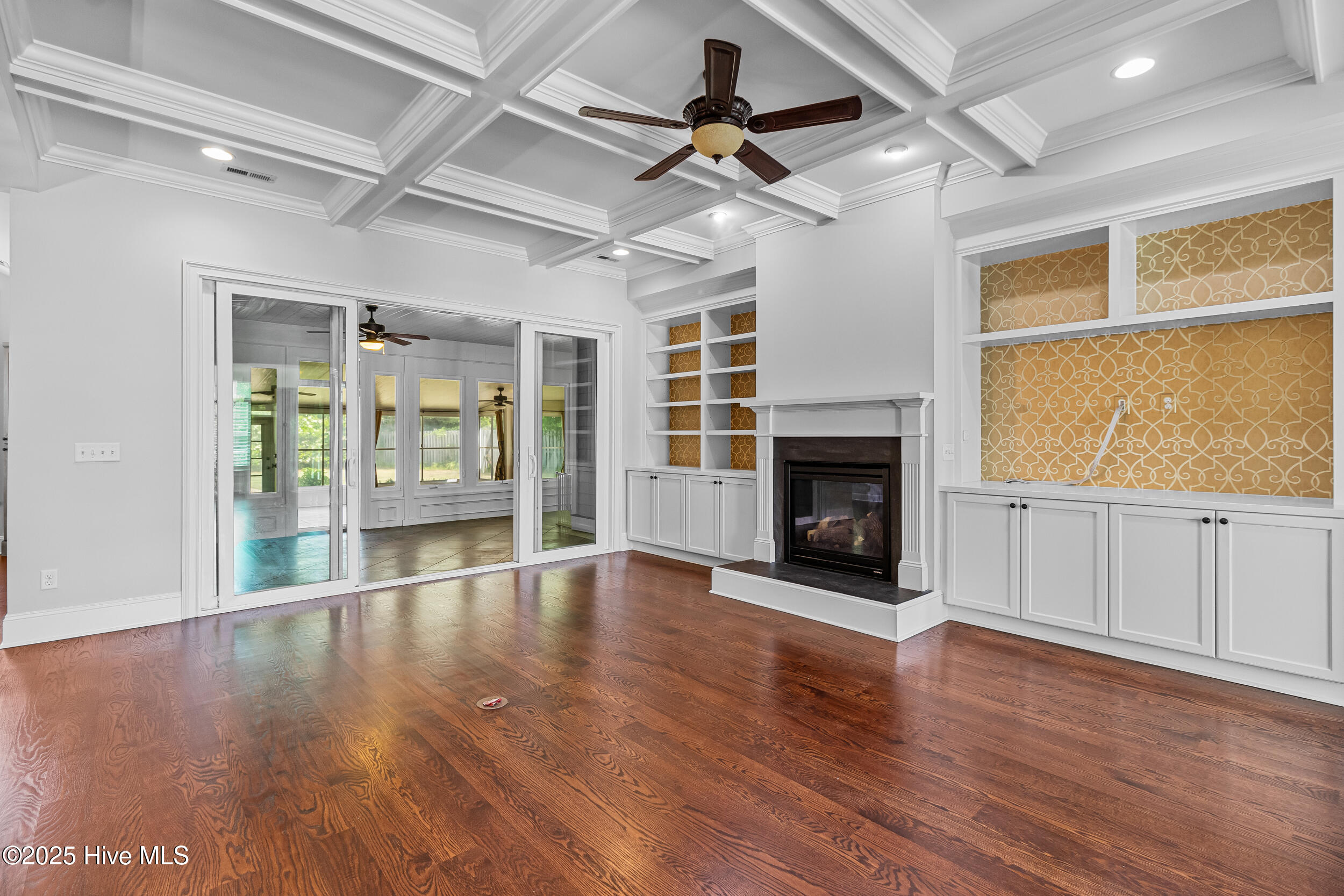 2015 Lynnwood Drive