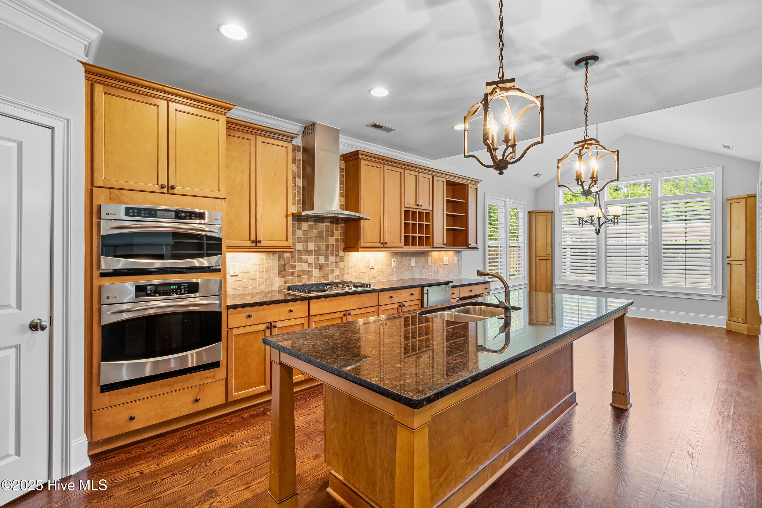 2015 Lynnwood Drive