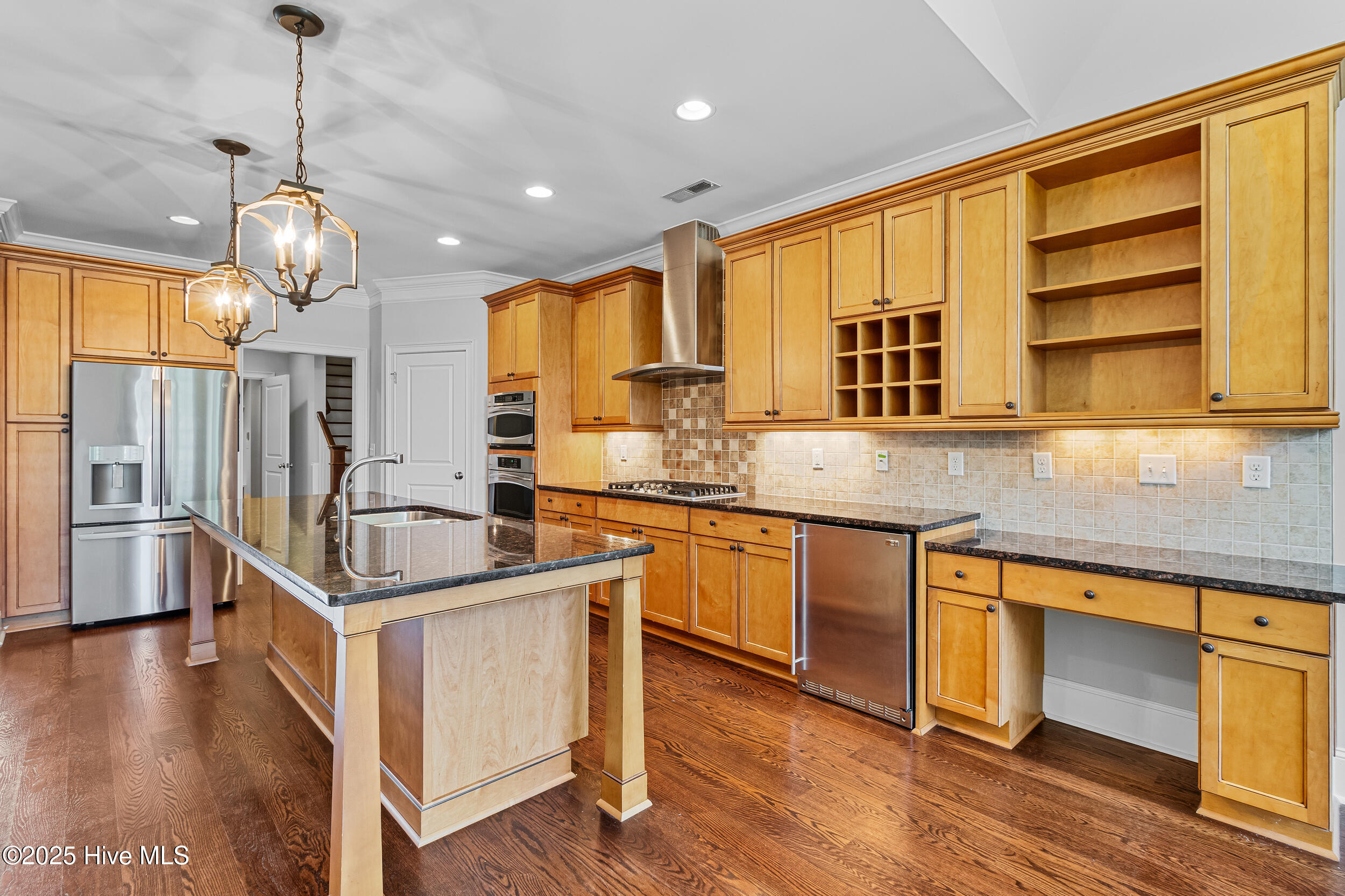 2015 Lynnwood Drive