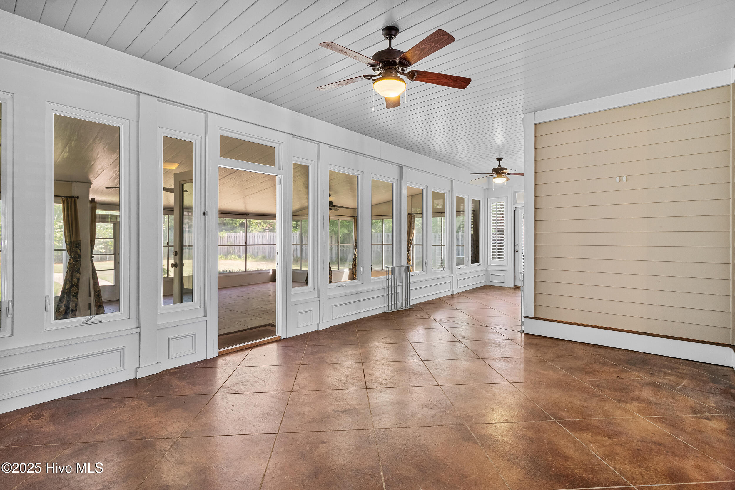 2015 Lynnwood Drive