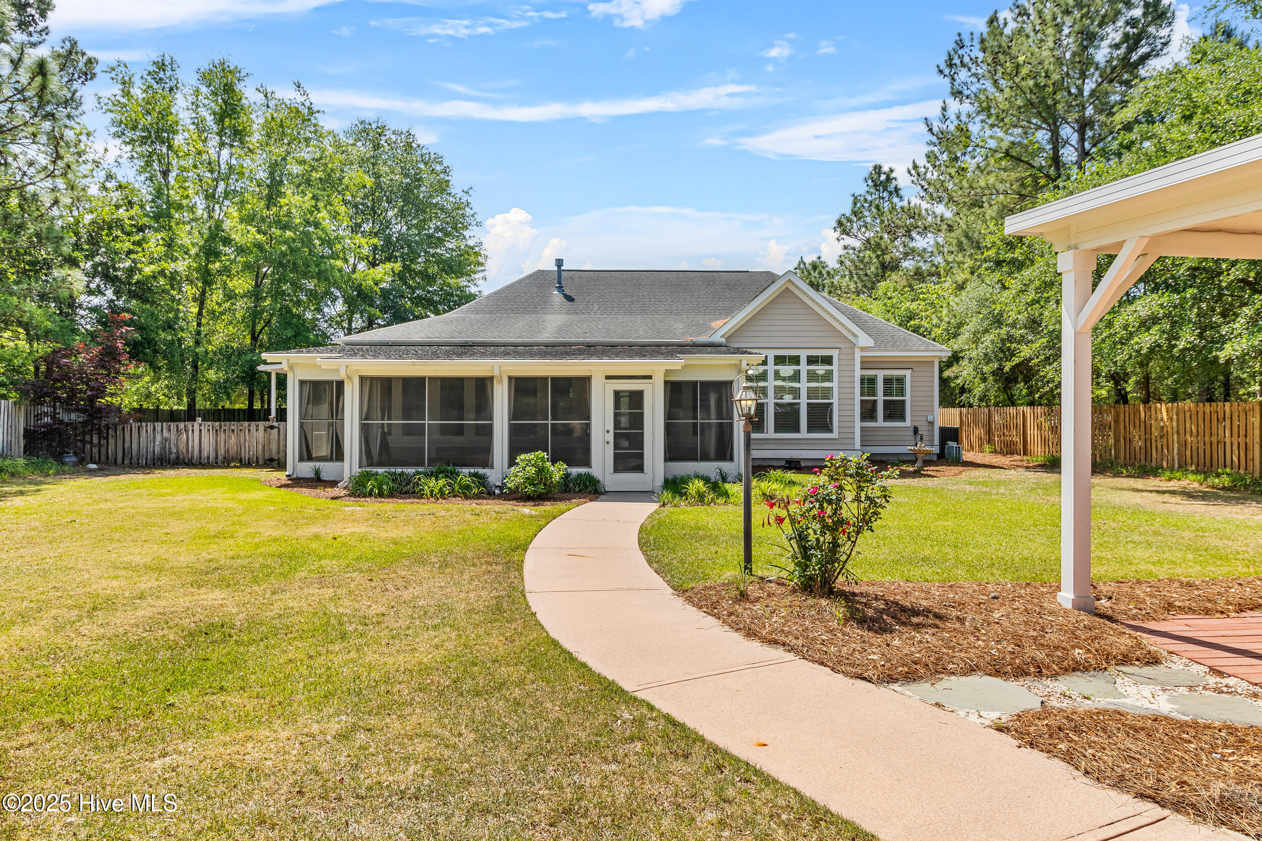 2015 Lynnwood Drive