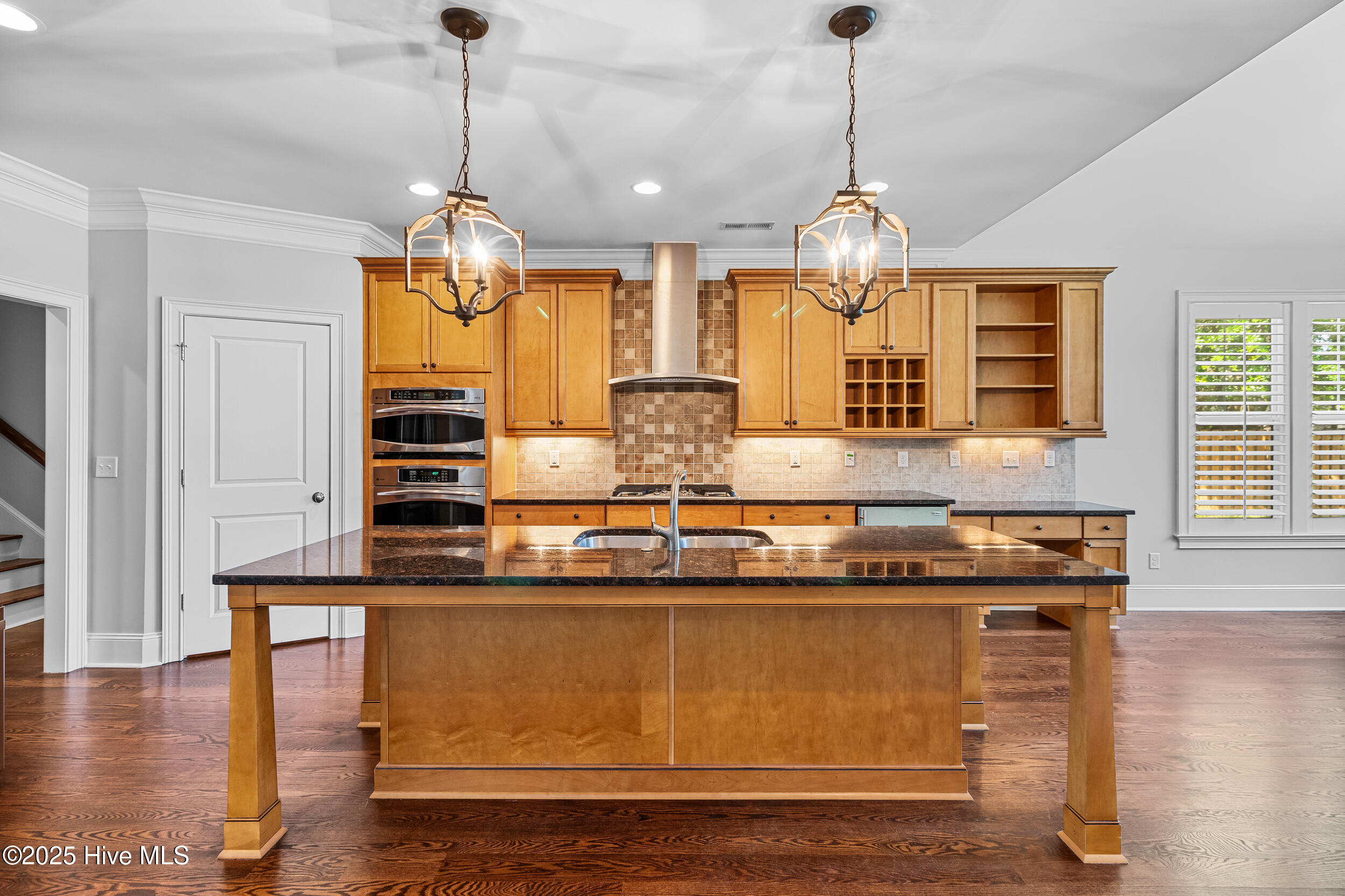 2015 Lynnwood Drive