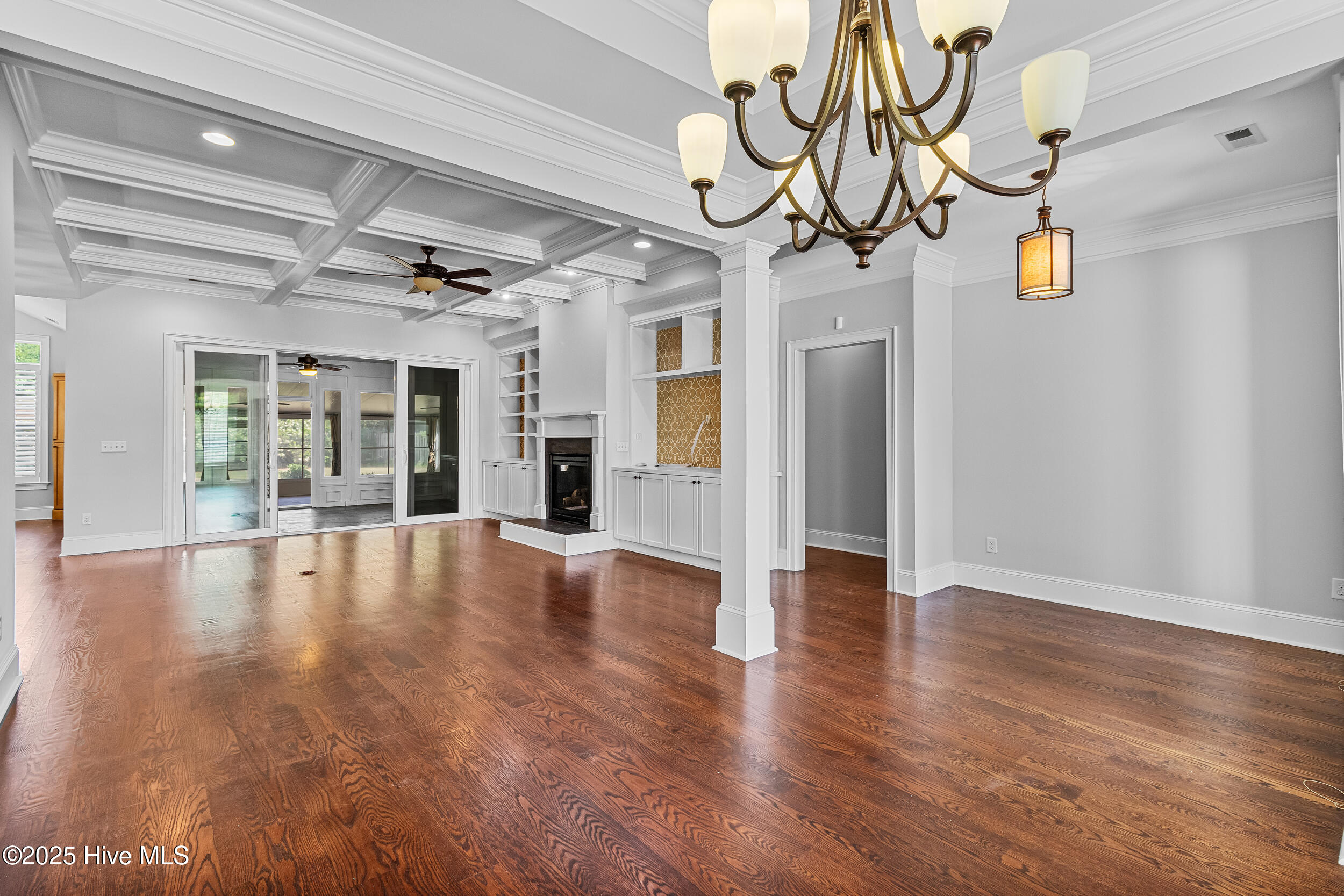 2015 Lynnwood Drive