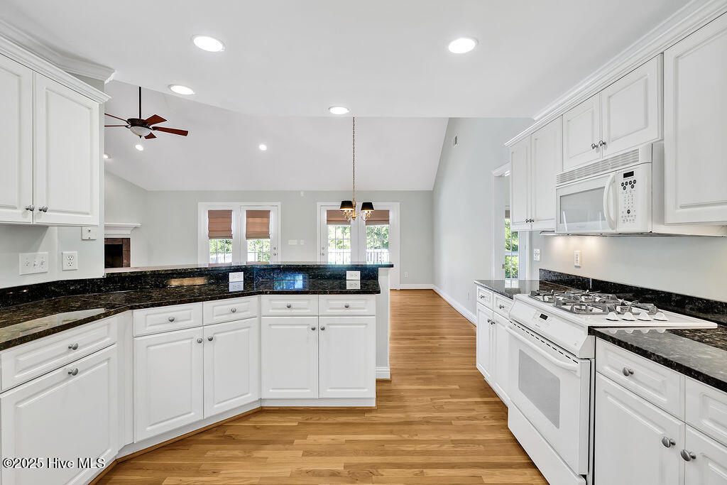 600 Sea Castle Court