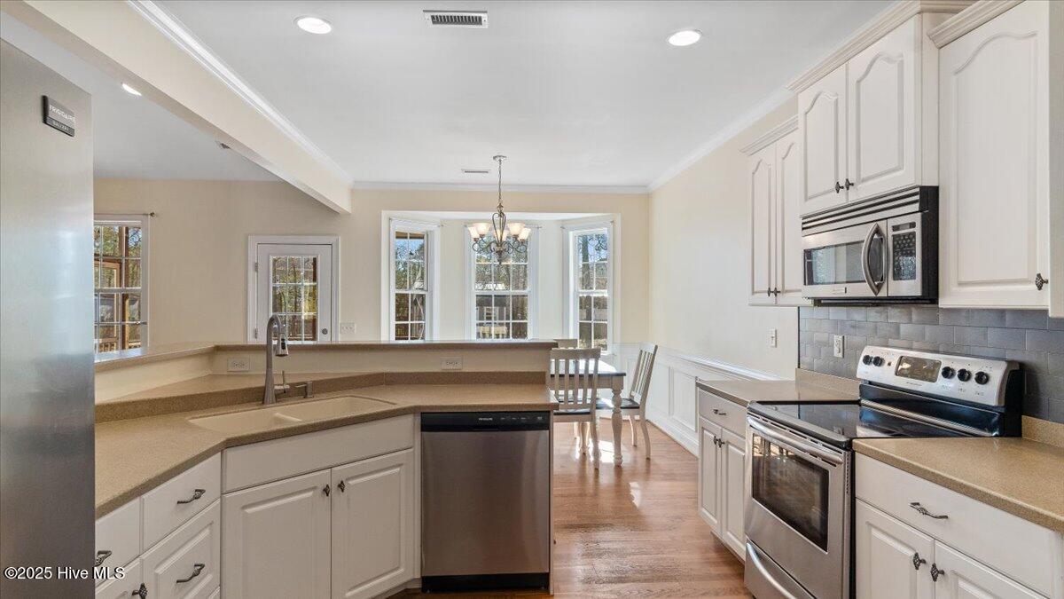 363 Pinnacle Parkway