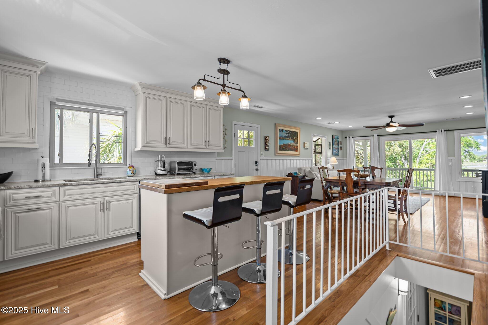 613 N Channel Drive