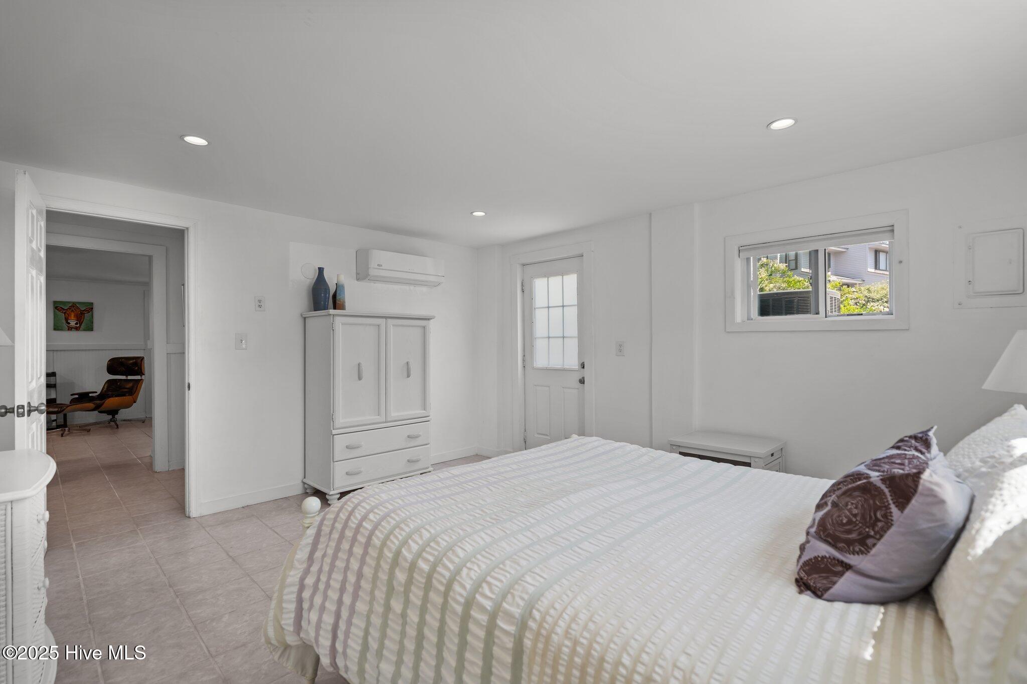 613 N Channel Drive