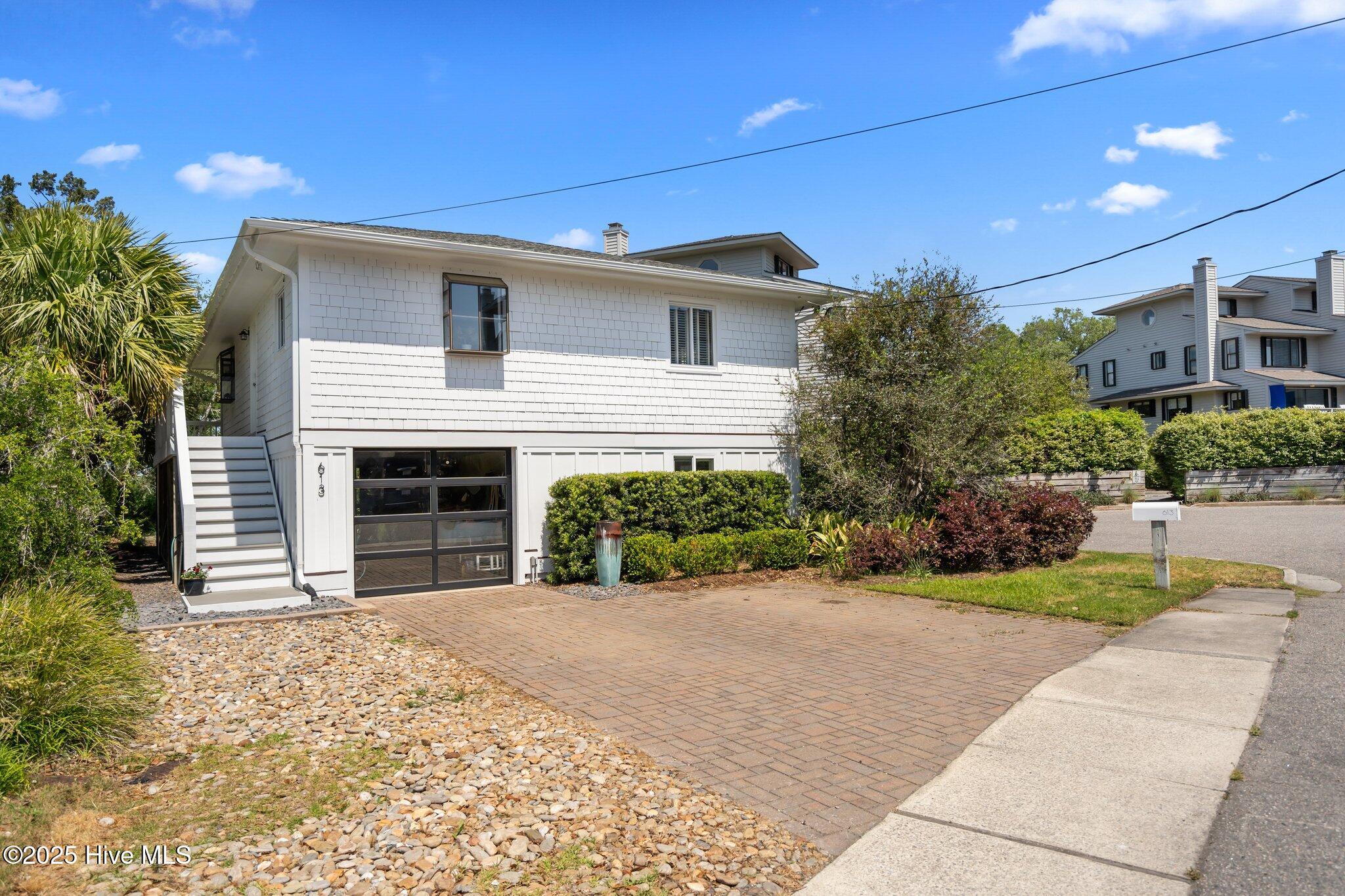 613 N Channel Drive