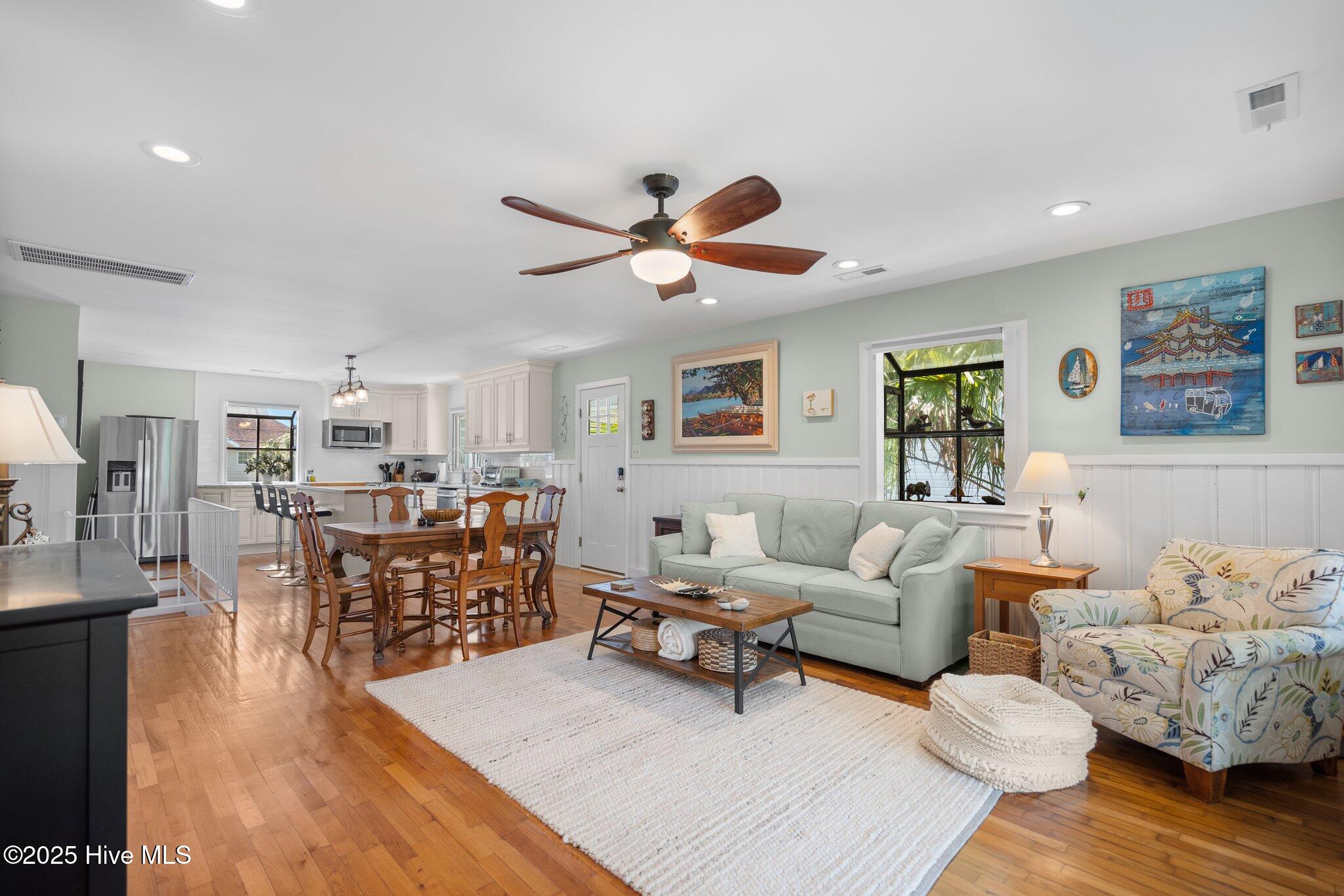 613 N Channel Drive
