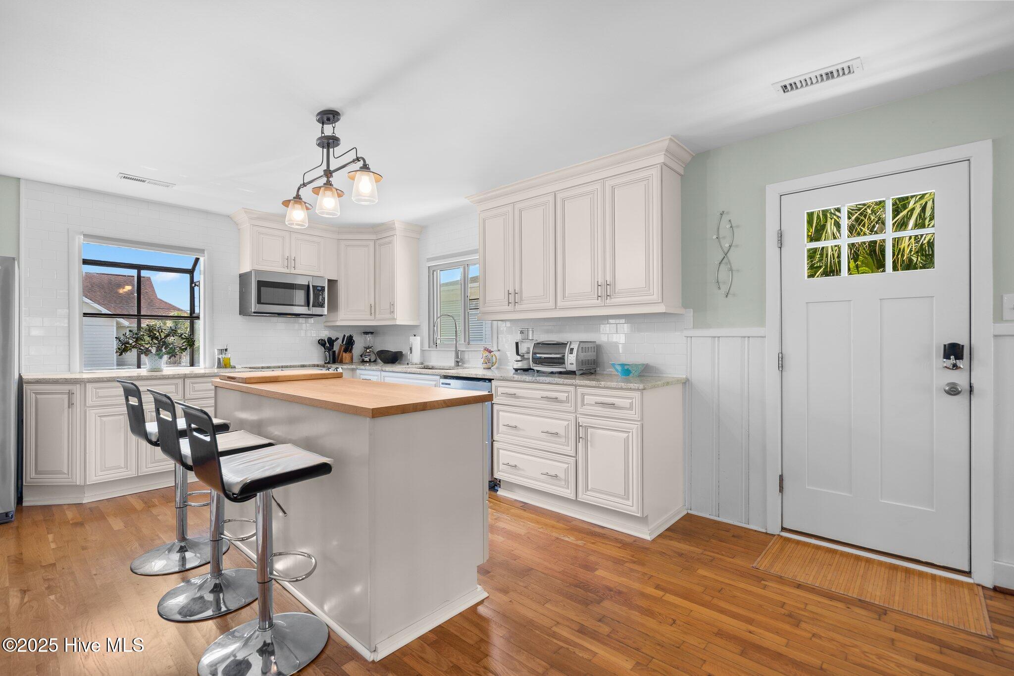 613 N Channel Drive
