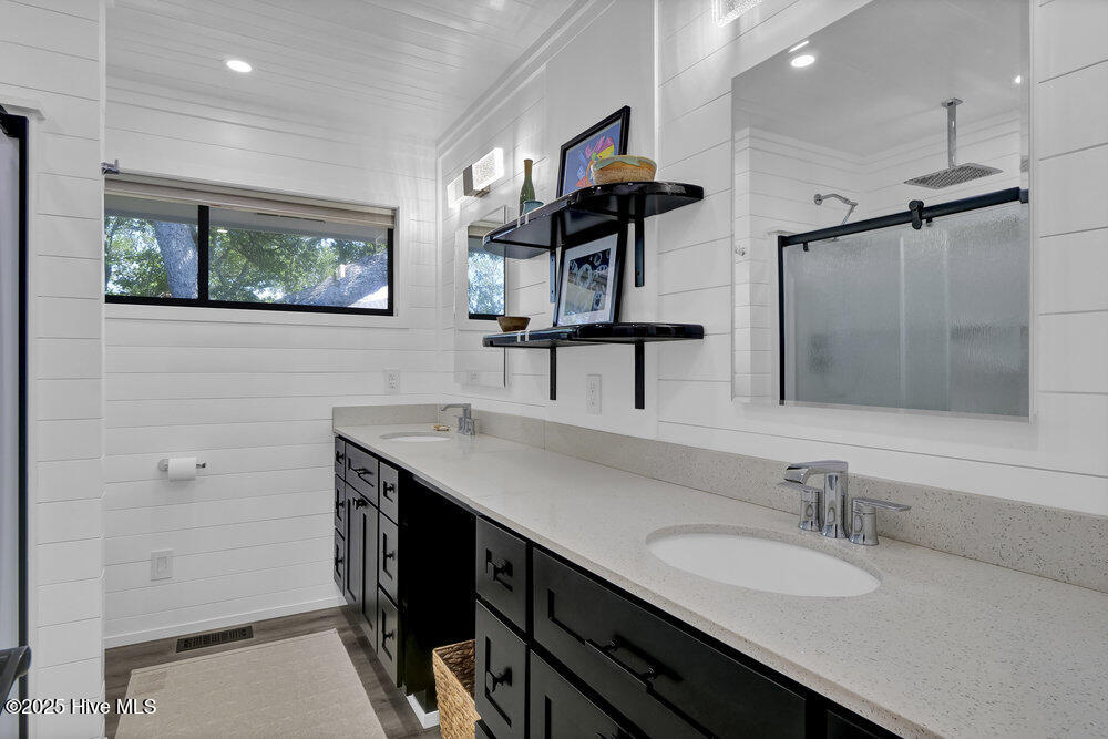 109 Teakwood Drive 802