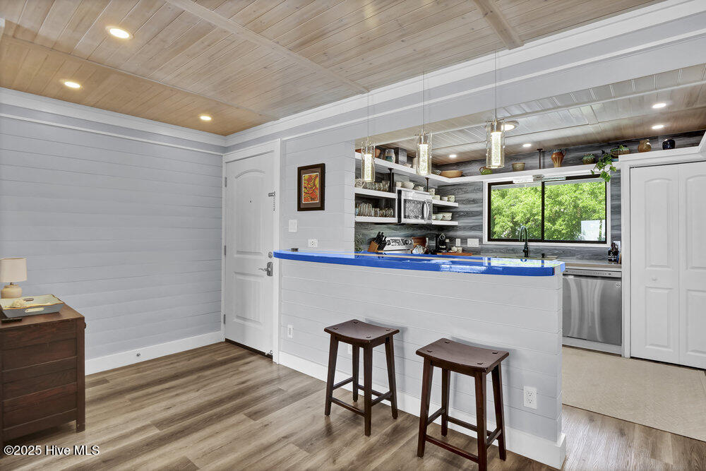 109 Teakwood Drive 802