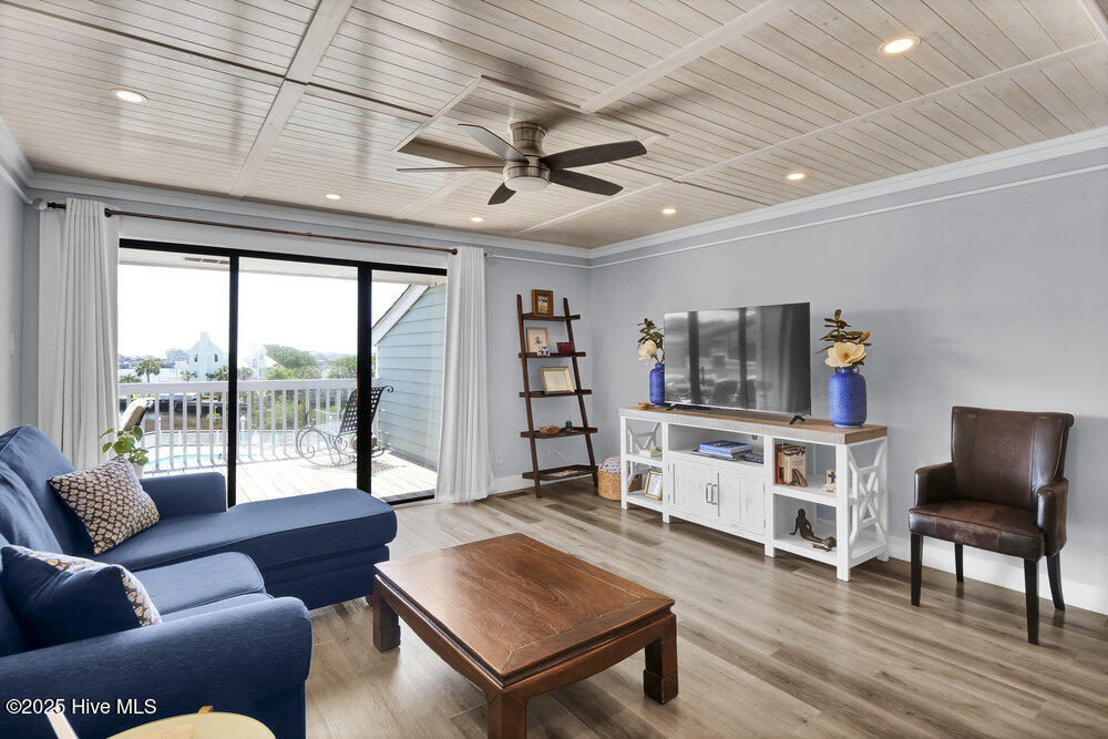 109 Teakwood Drive 802