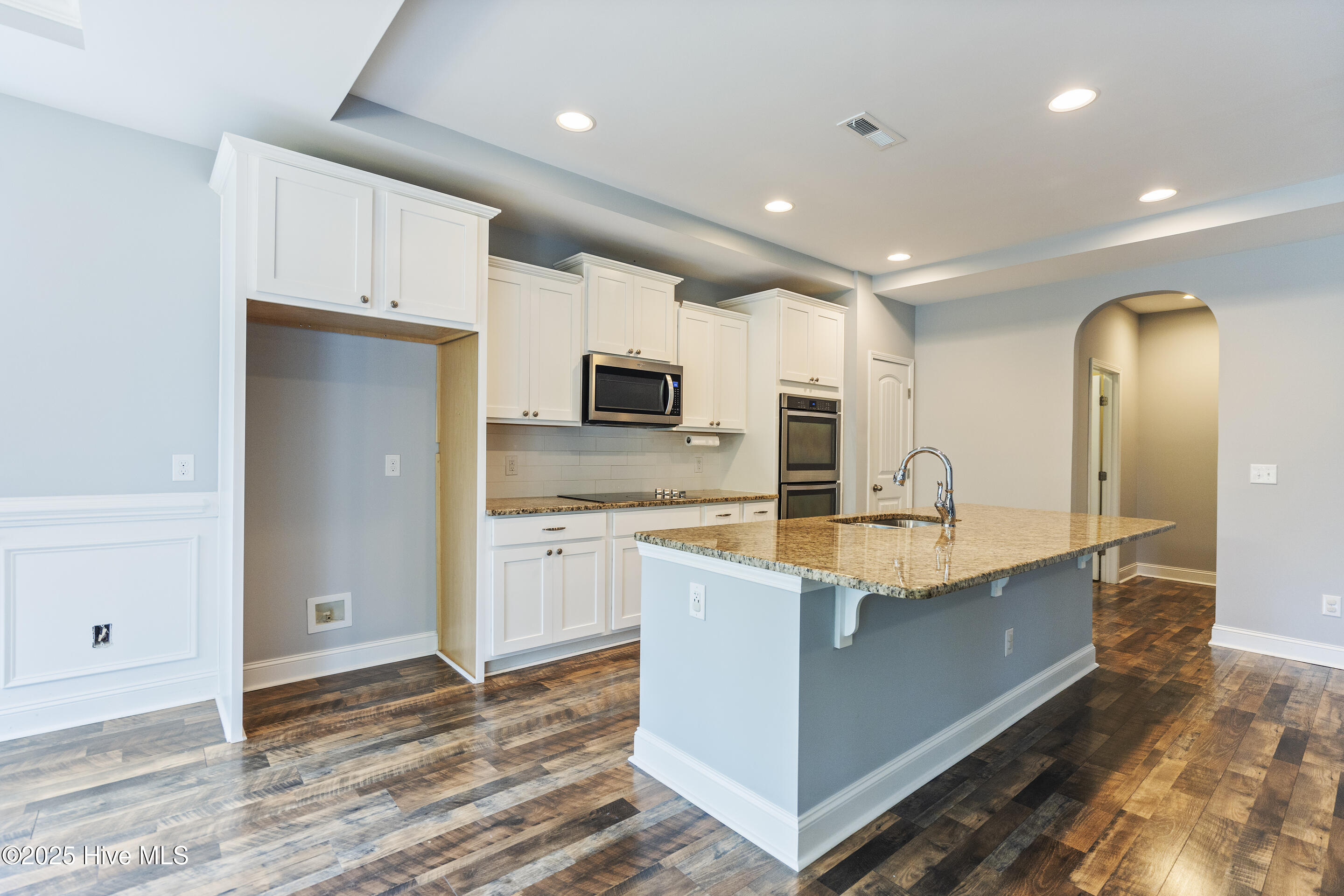 421 Middle Grove Lane