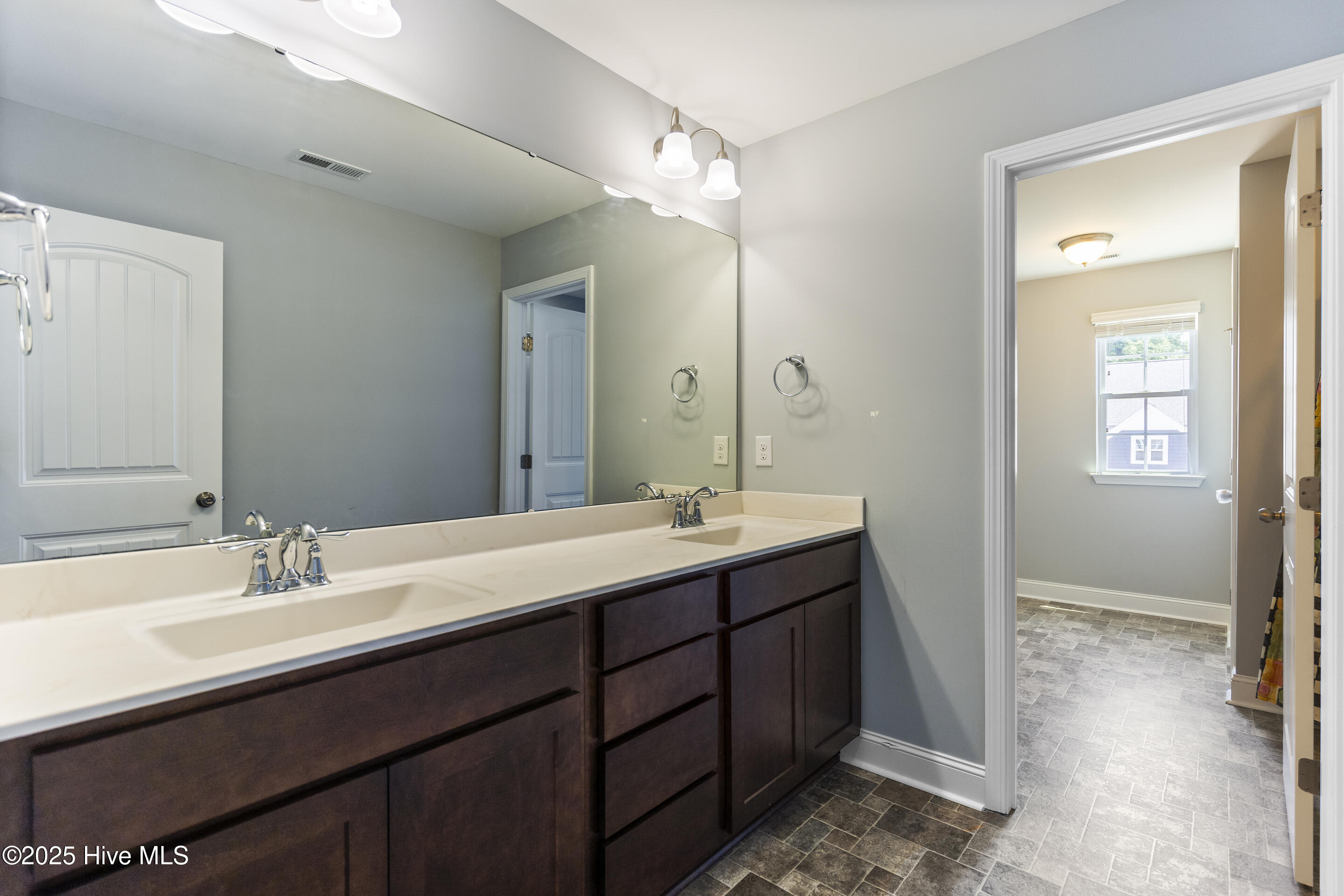 421 Middle Grove Lane