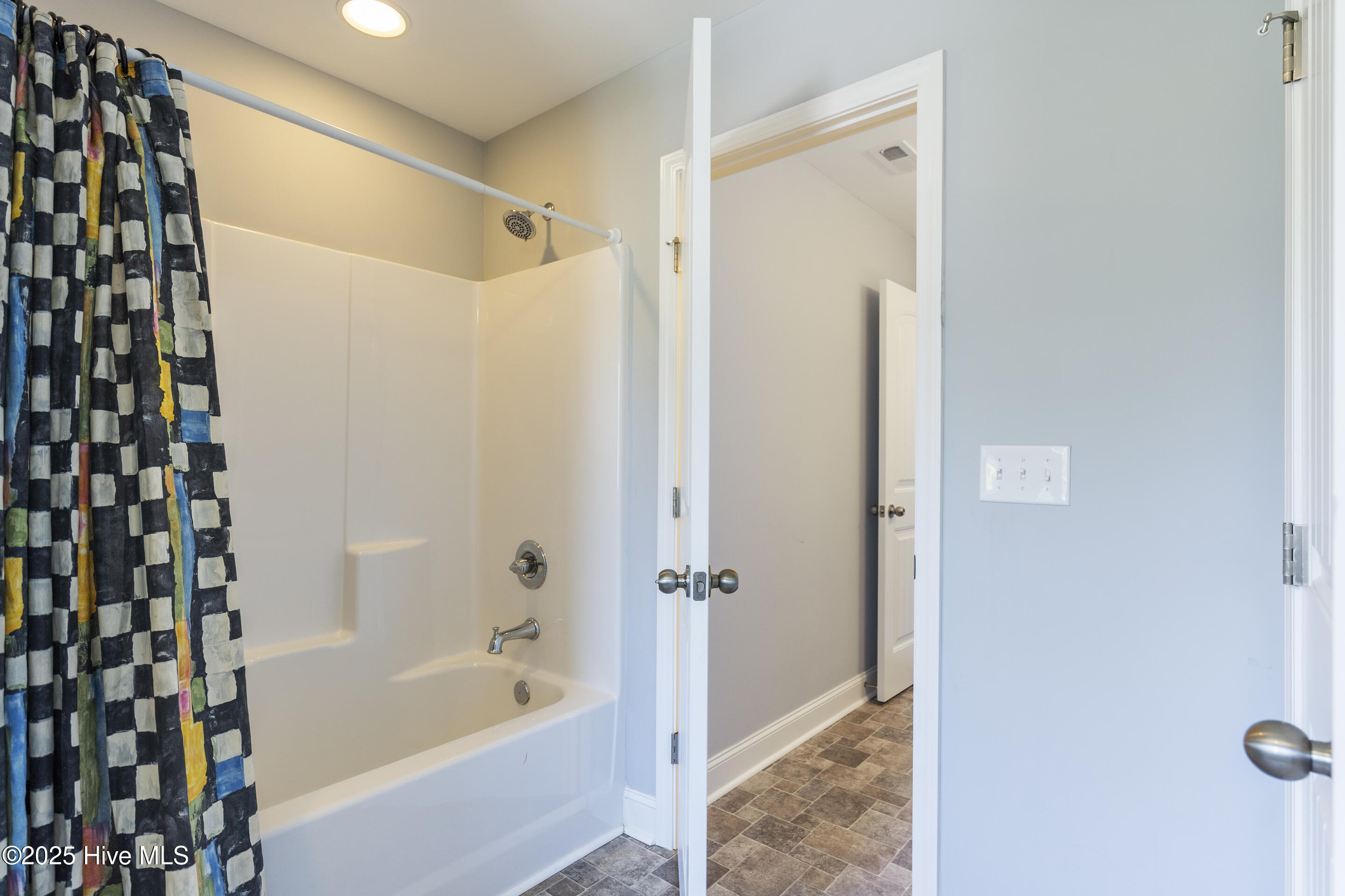 421 Middle Grove Lane