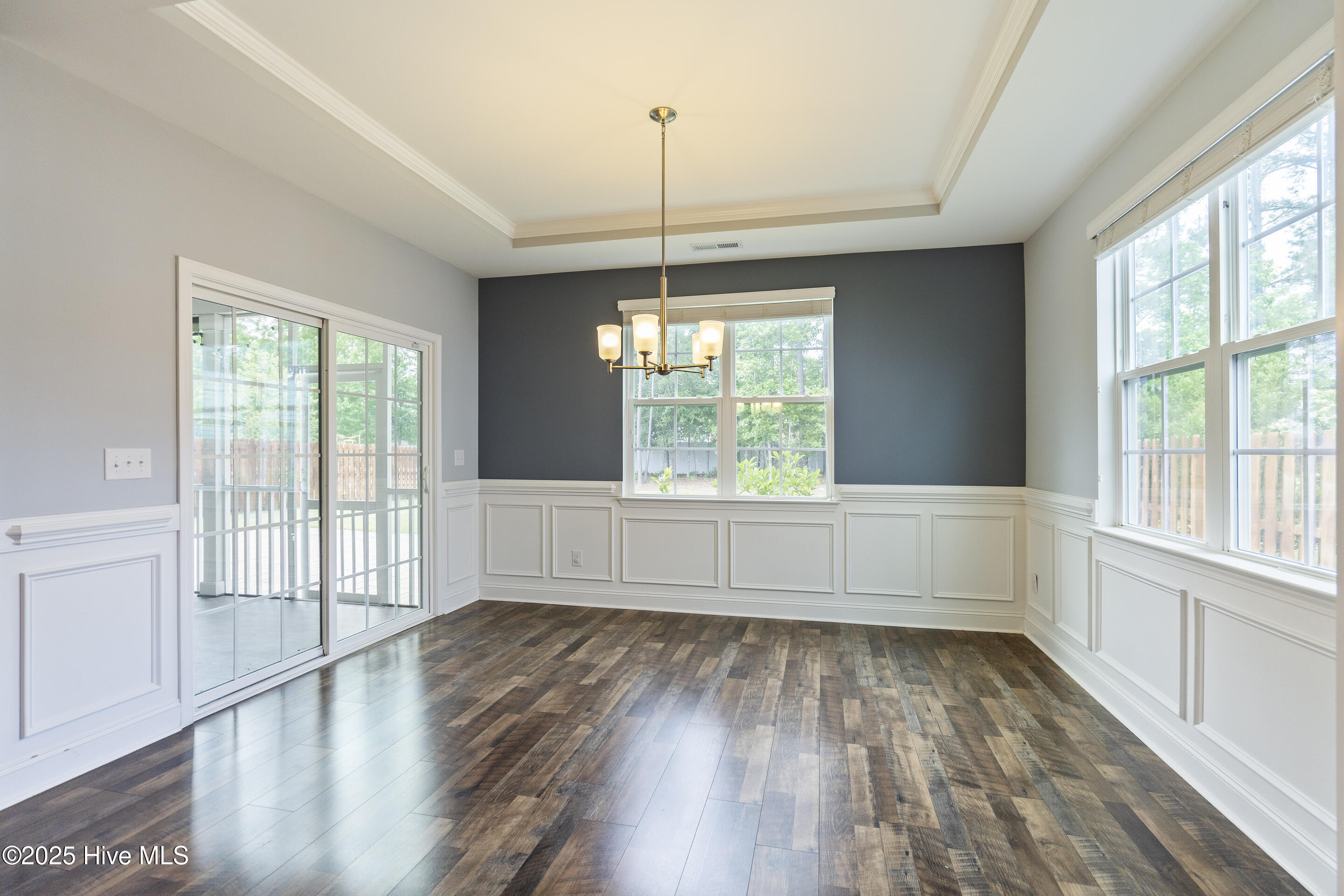 421 Middle Grove Lane