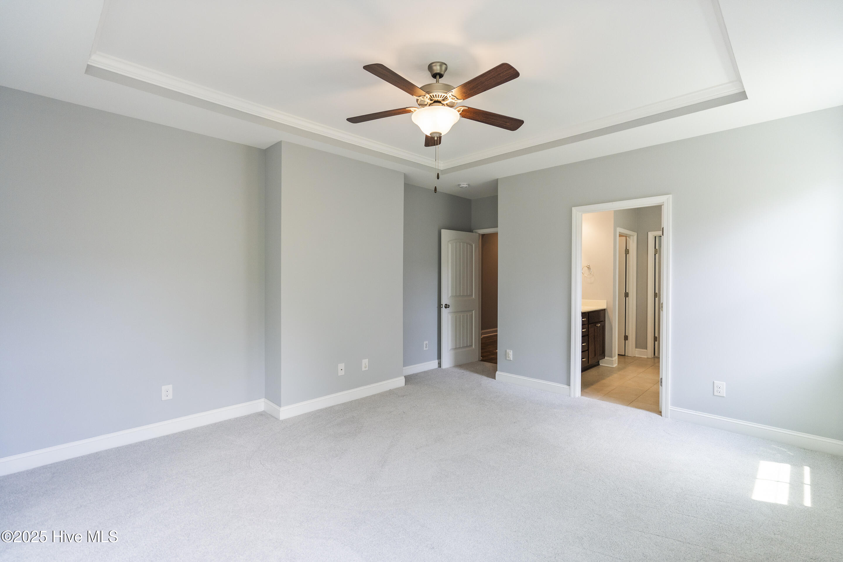 421 Middle Grove Lane