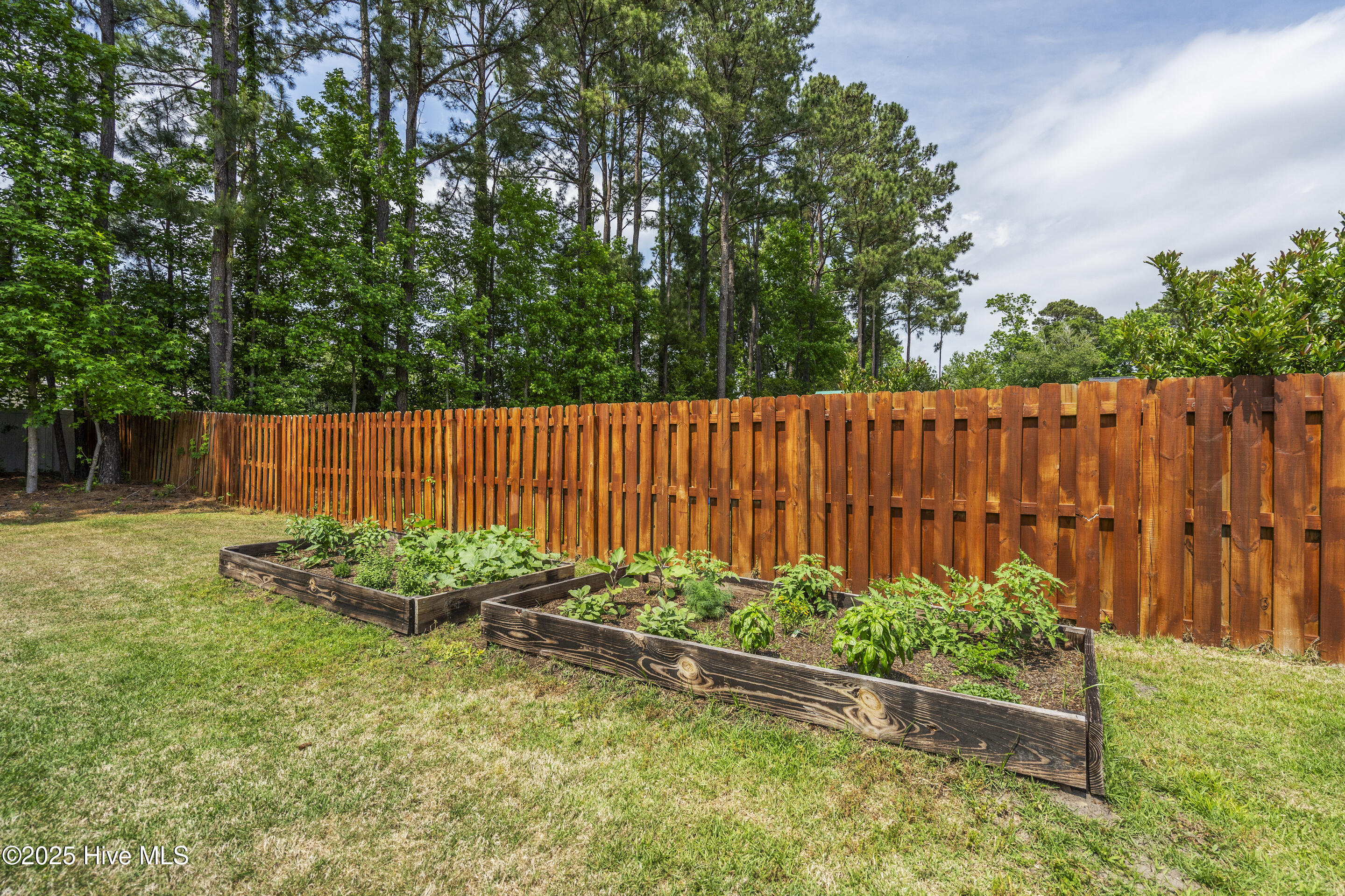 421 Middle Grove Lane