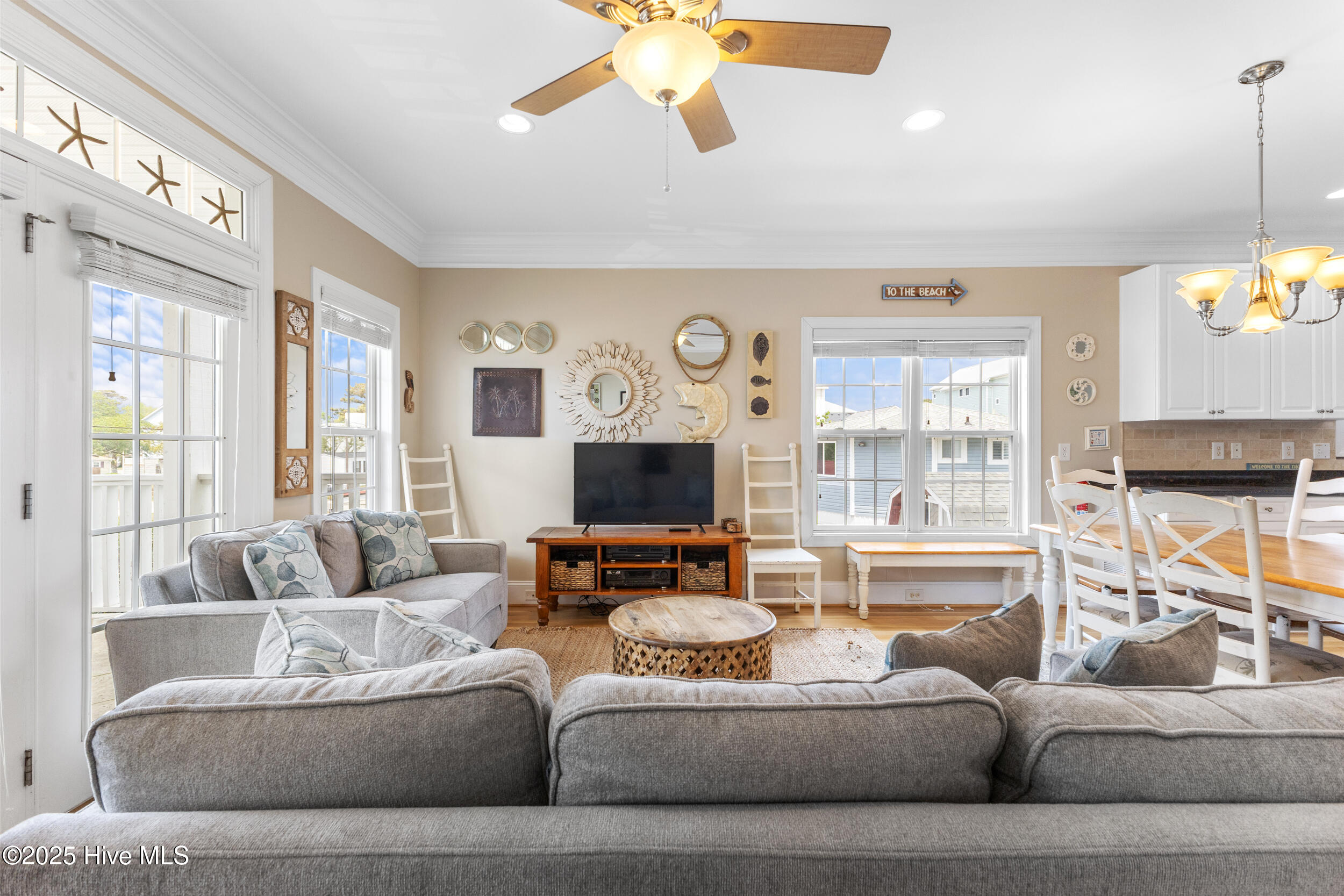 1505 Mackerel Lane, 1