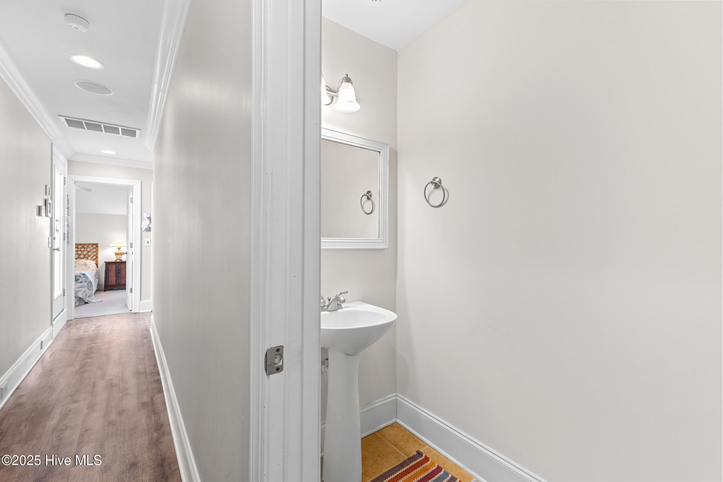 1505 Mackerel Lane, 1