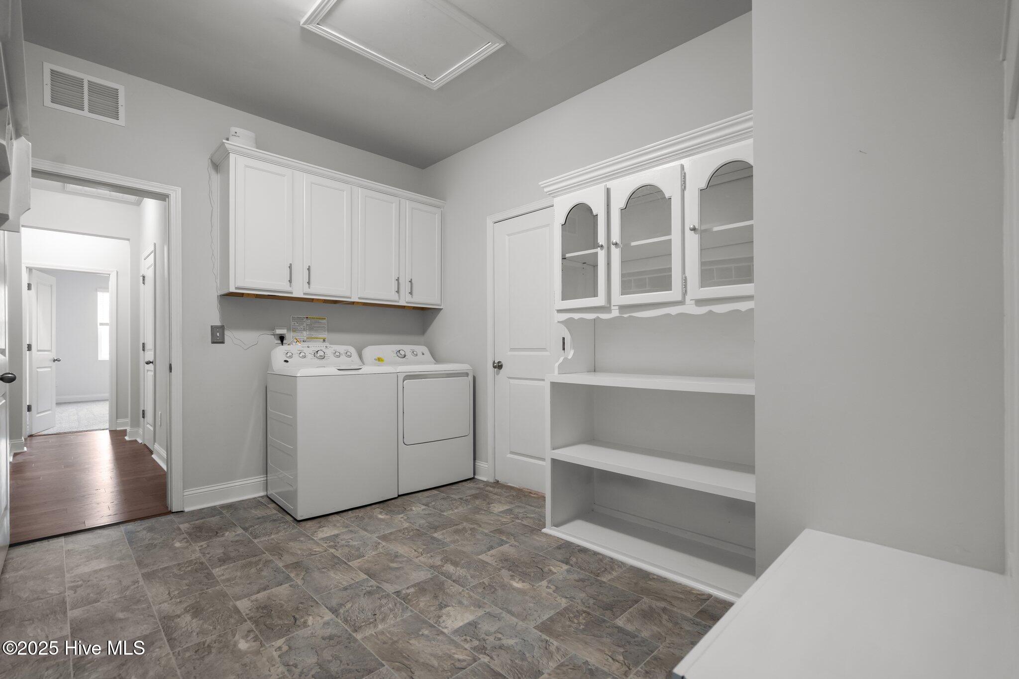 1001 Mccarley Boulevard