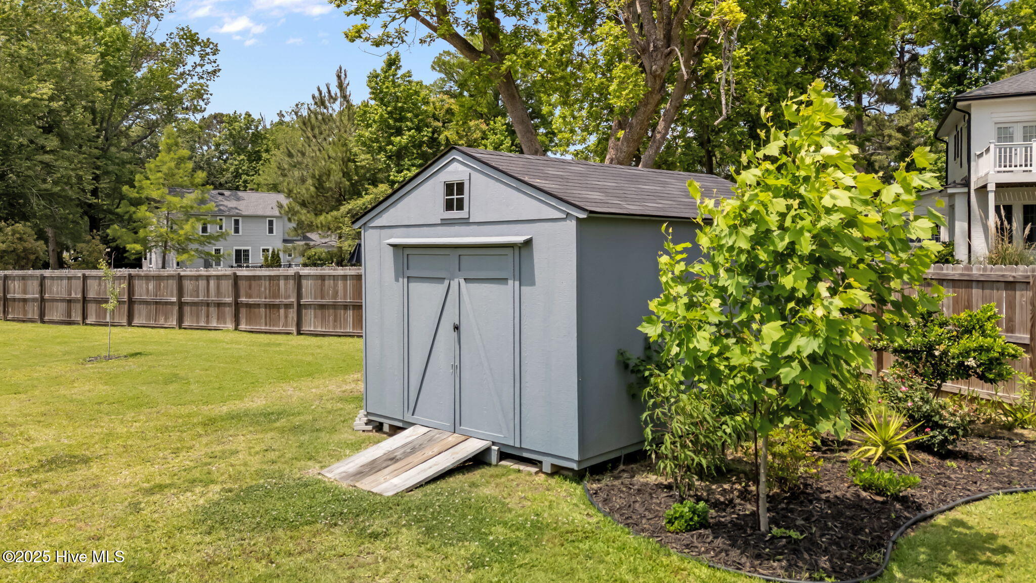 1001 Mccarley Boulevard