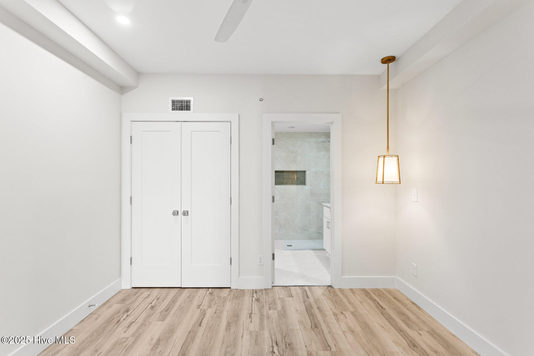 1800 Canal Drive, 109