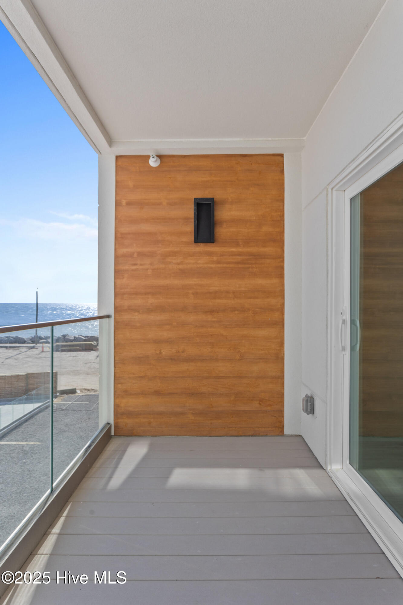 1800 Canal Drive, 109