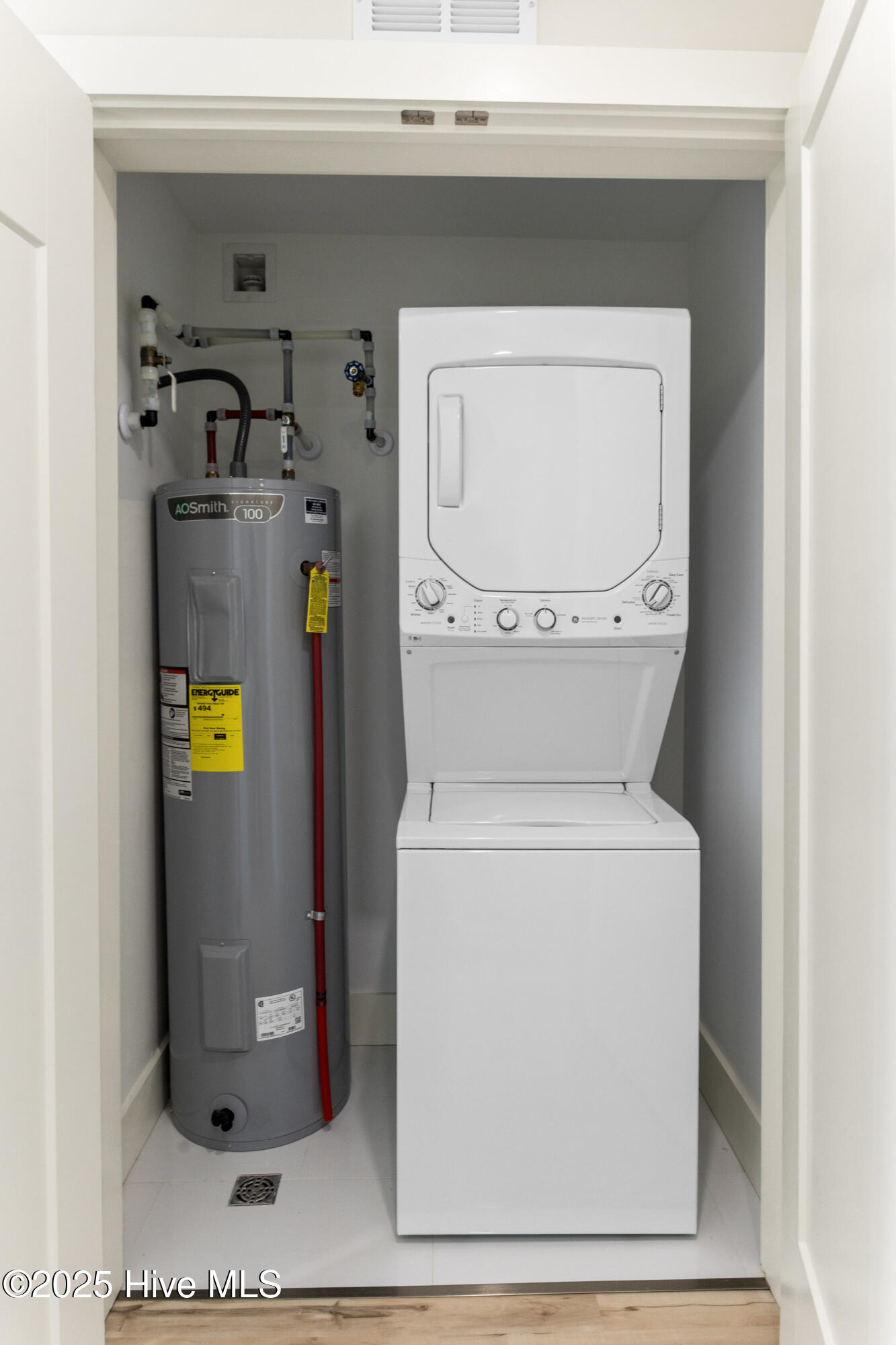 1800 Canal Drive, 202