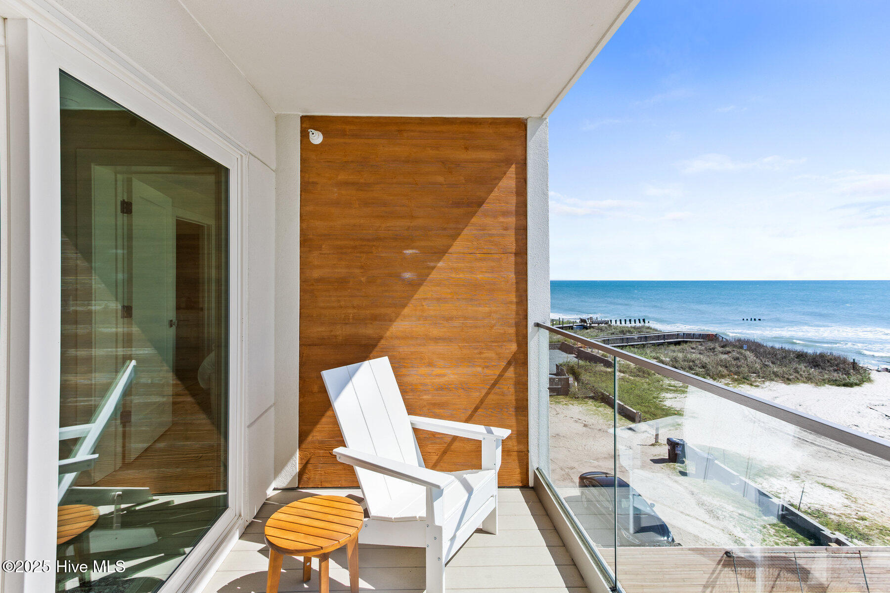 1800 Canal Drive, 202