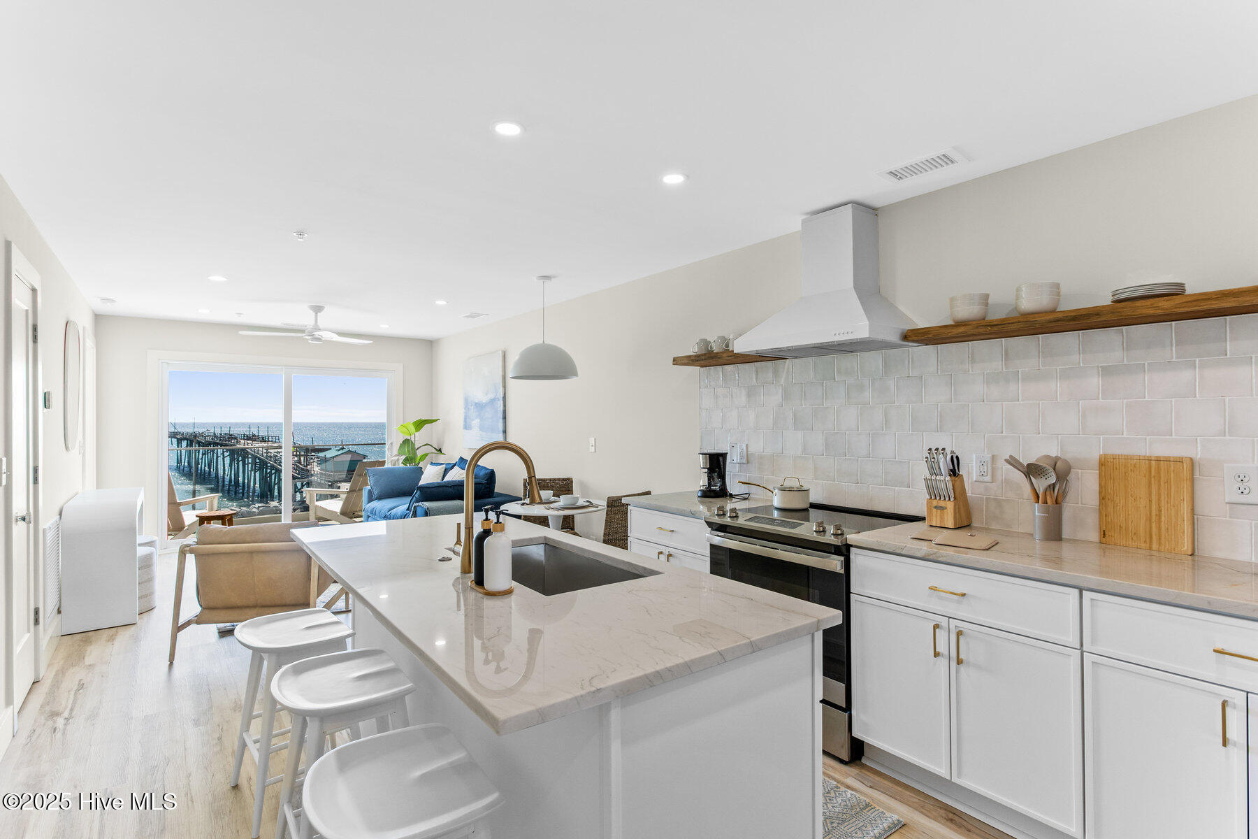 1800 Canal Drive, 202