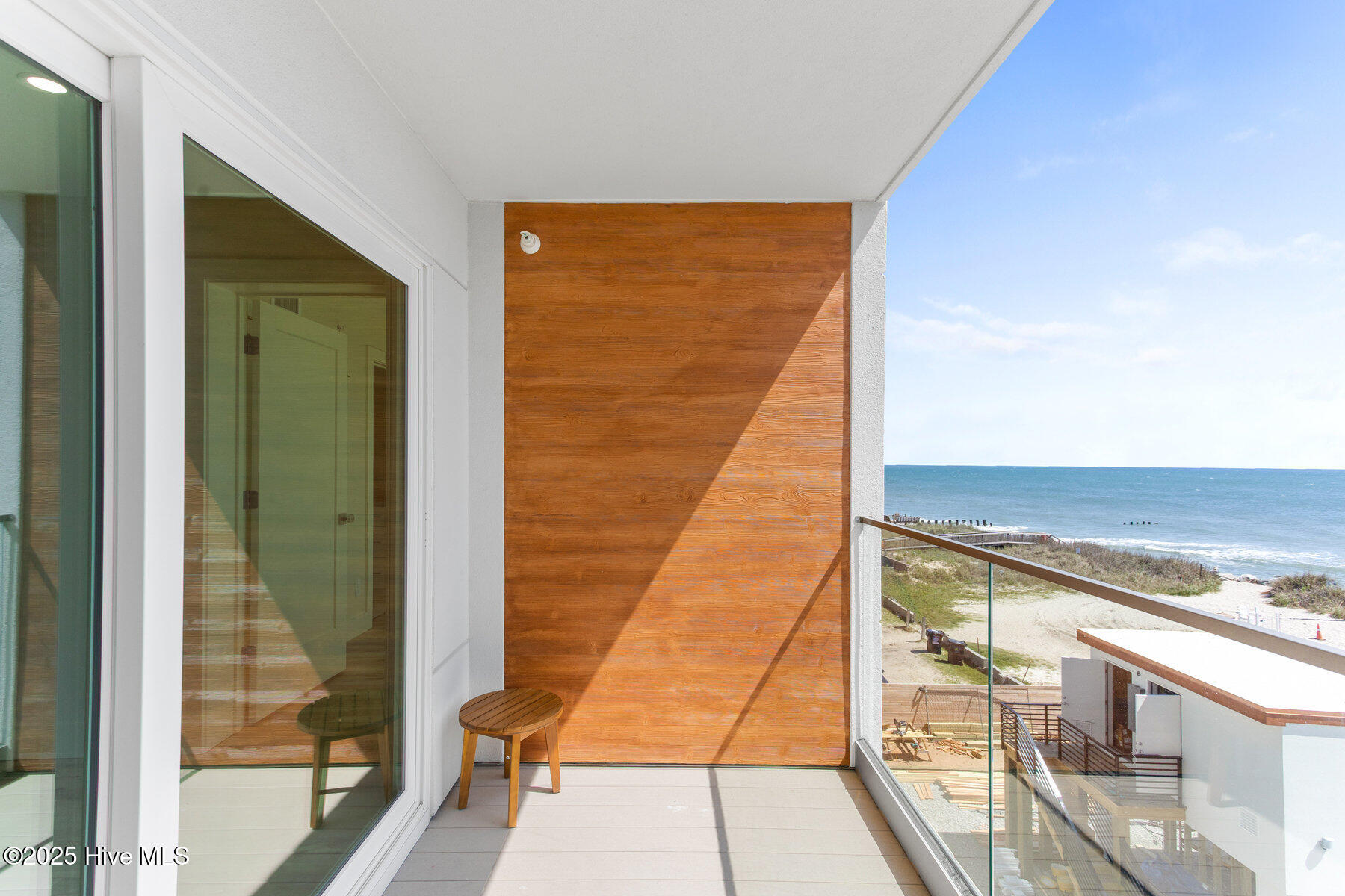 1800 Canal Drive, 206