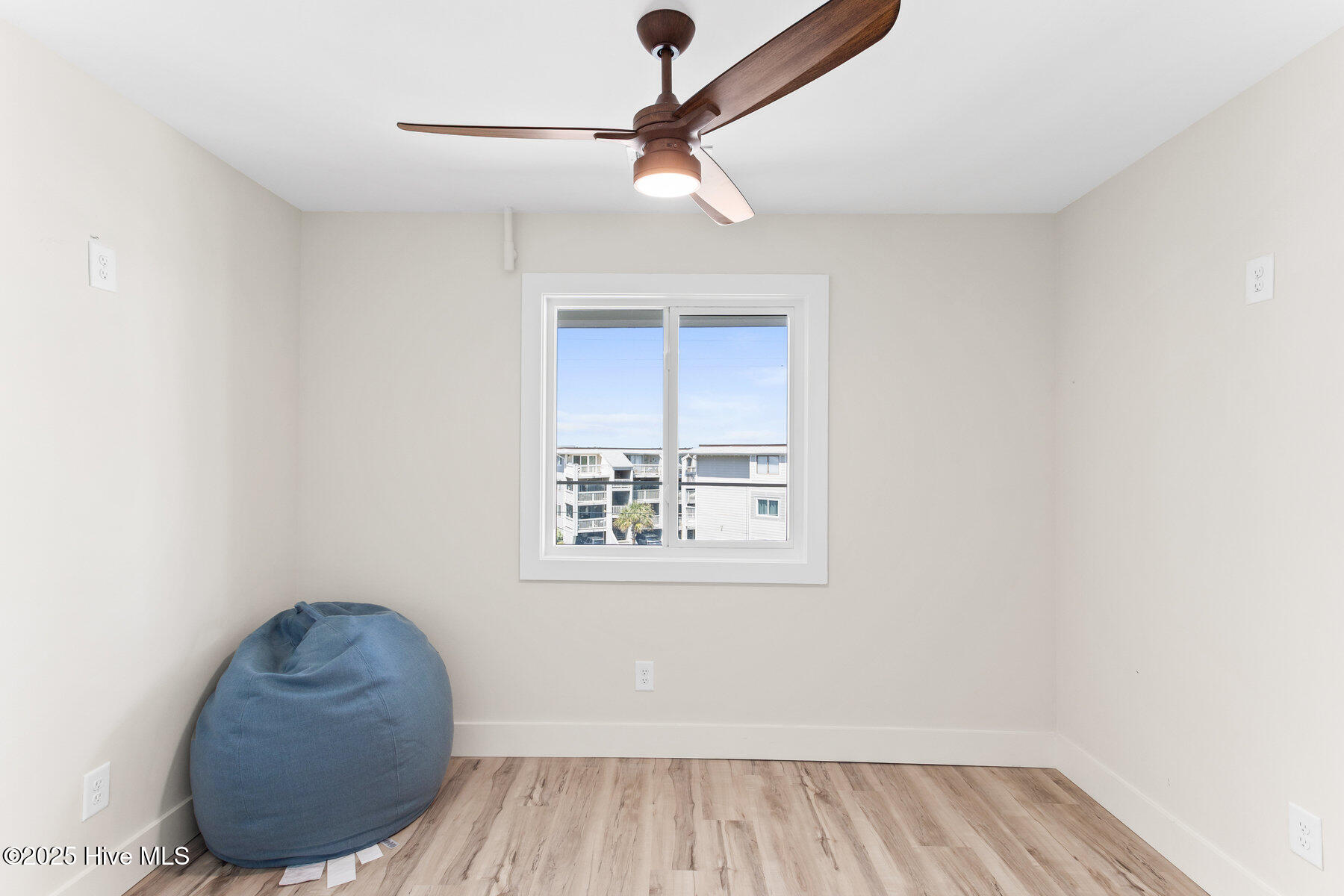 1800 Canal Drive, 206
