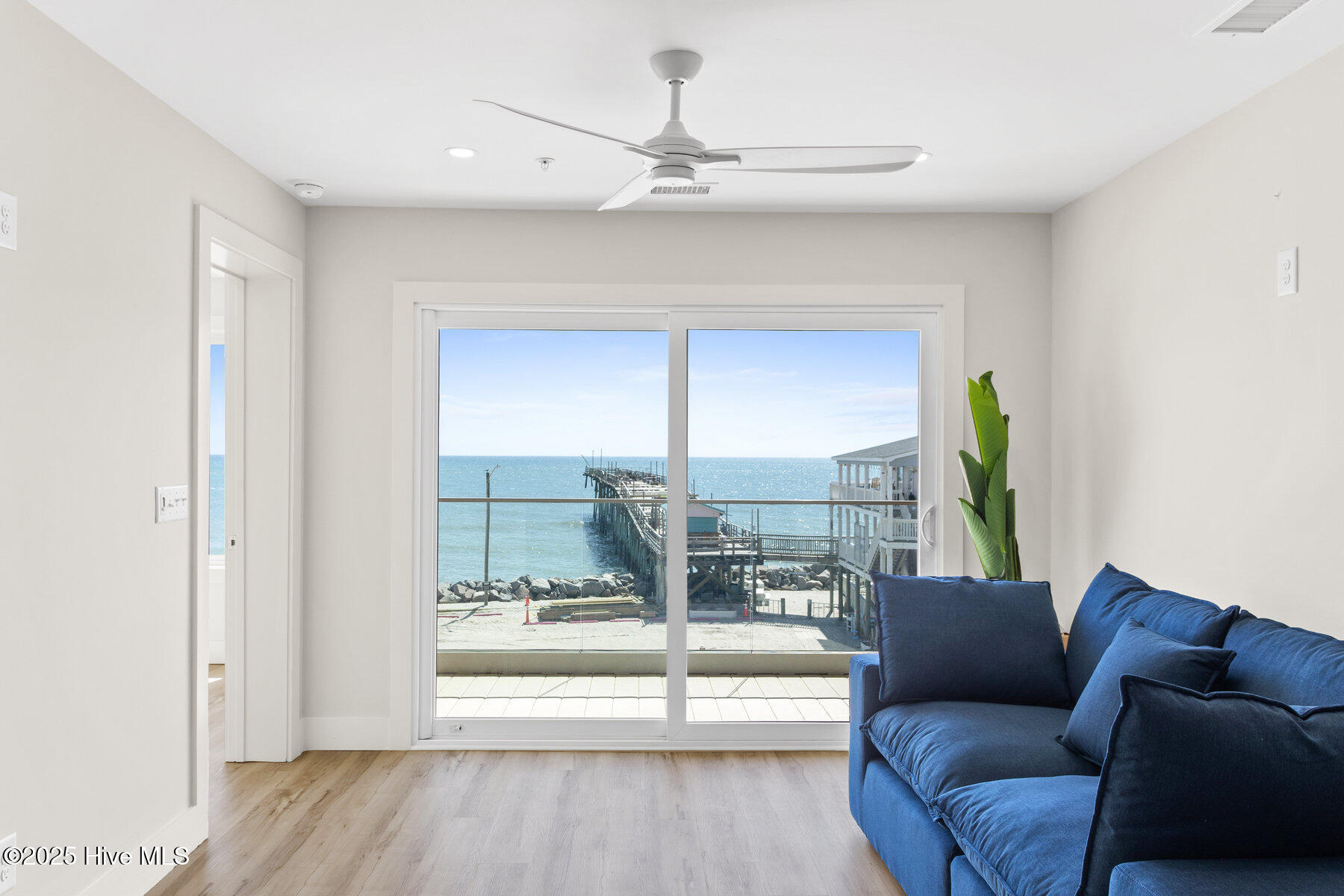 1800 Canal Drive, 206