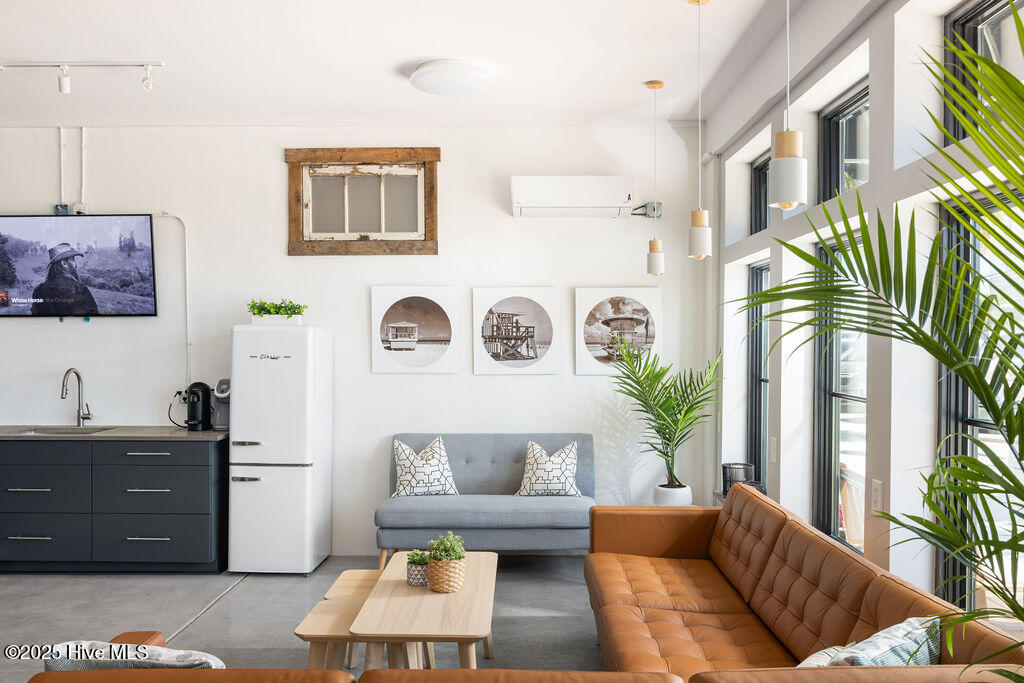 112 Cape Fear Boulevard