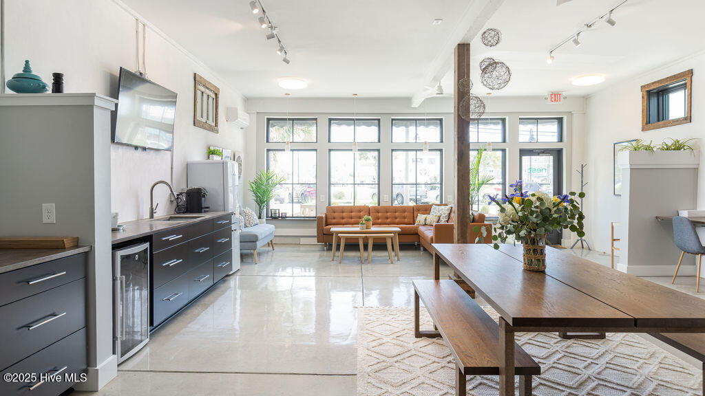 112 Cape Fear Boulevard