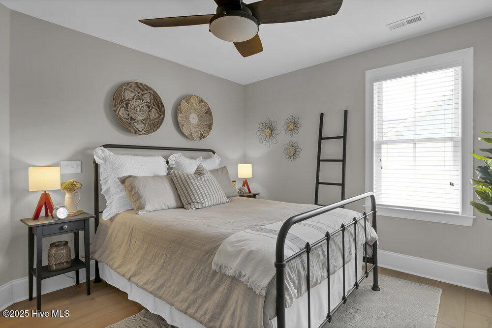 367 Hanover Lakes Drive