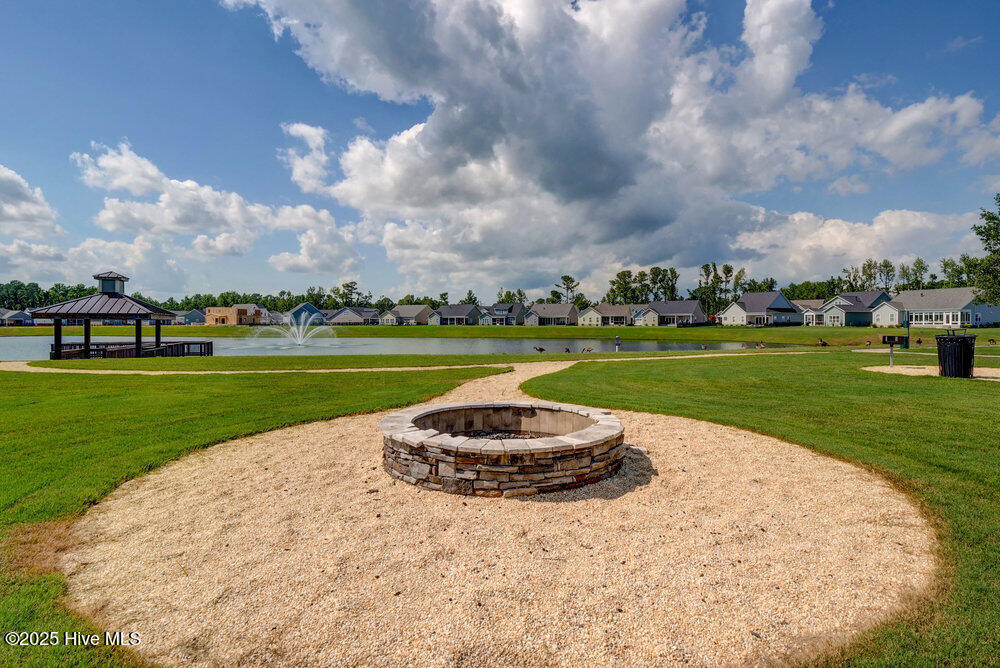 367 Hanover Lakes Drive