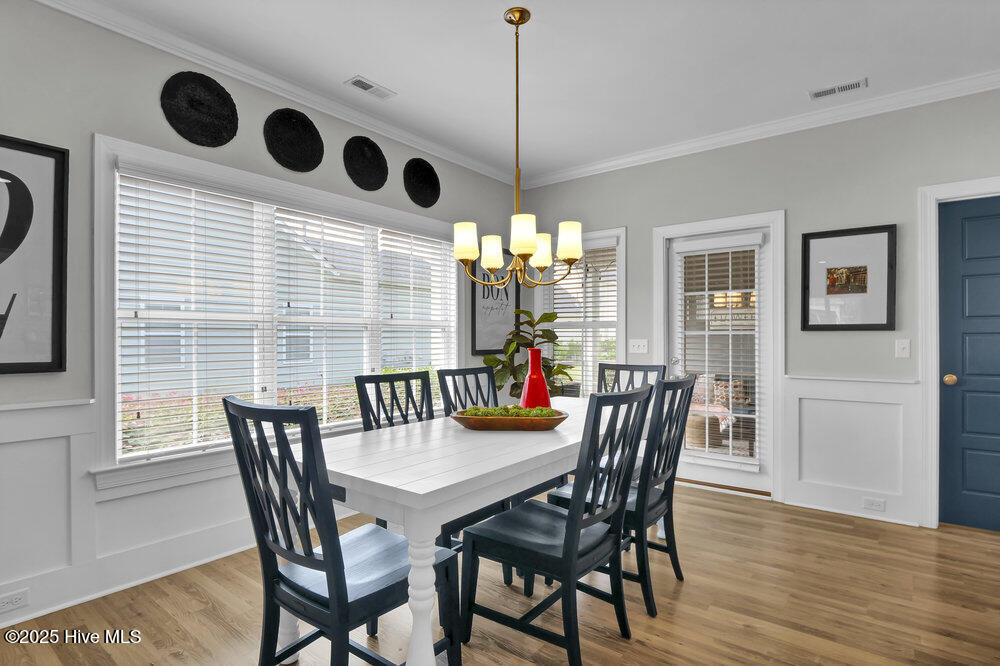 367 Hanover Lakes Drive